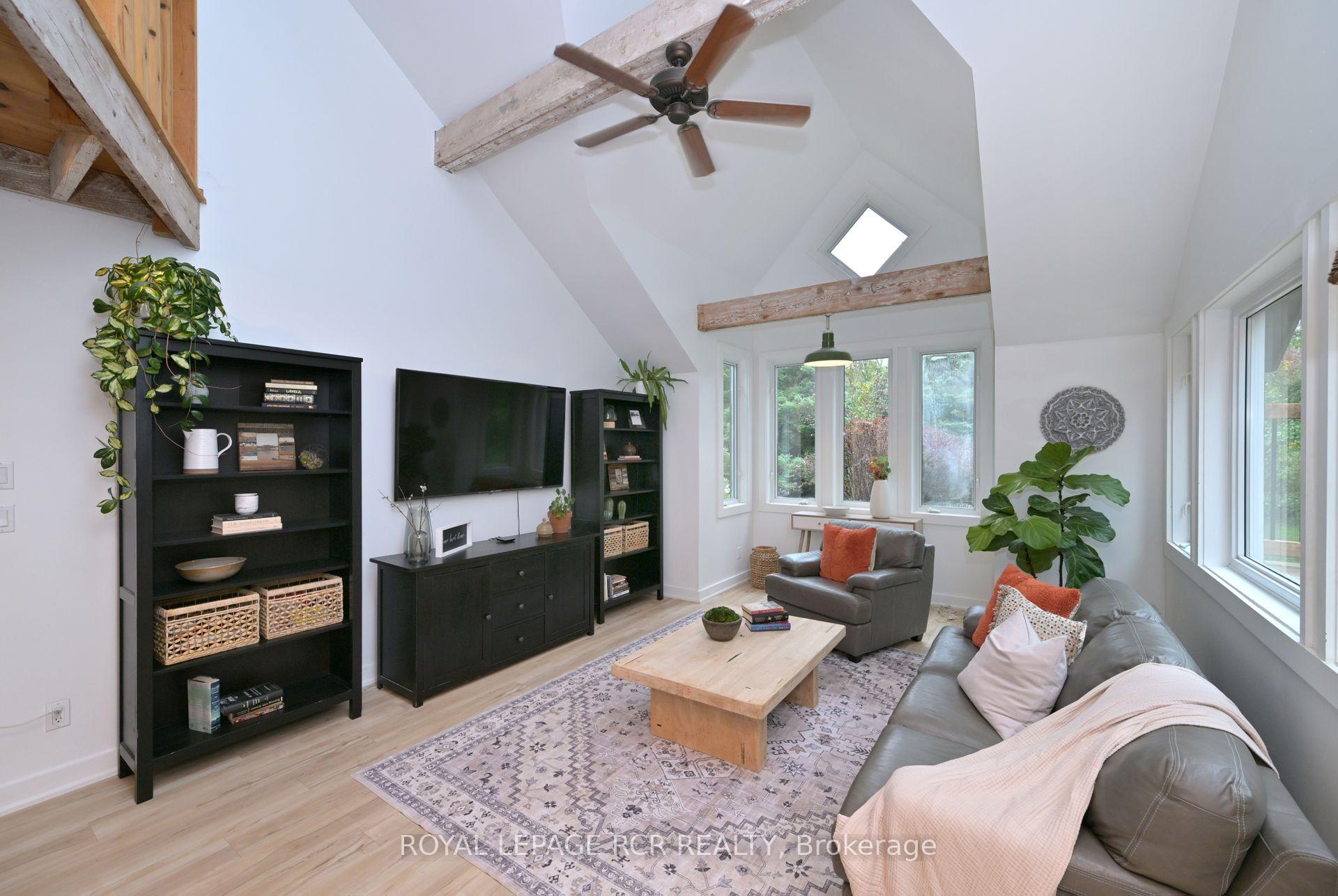 Photo 9 of 1762 Queen Street, Caledon, Alton — HOMEH