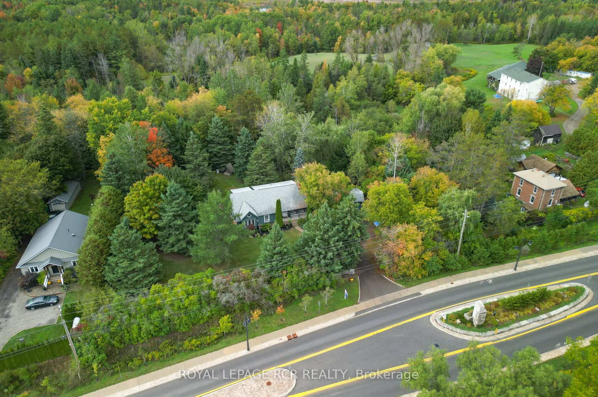 Photo 34 of 1762 Queen Street, Caledon, Alton — HOMEH