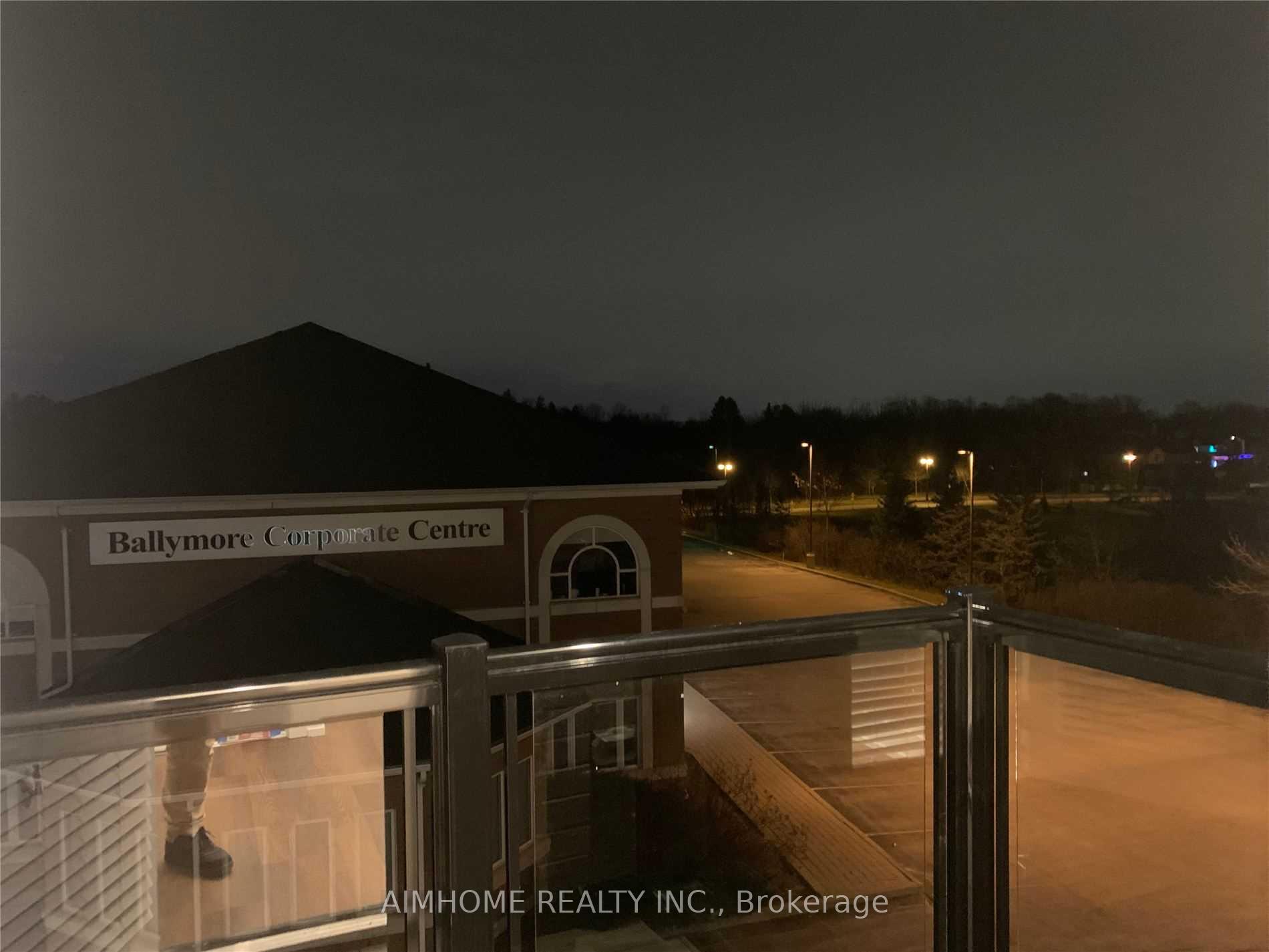 Photo 15 of Unit 17, 1 Bond Crescent, Richmond Hill, Oak Ridges — HOMEH