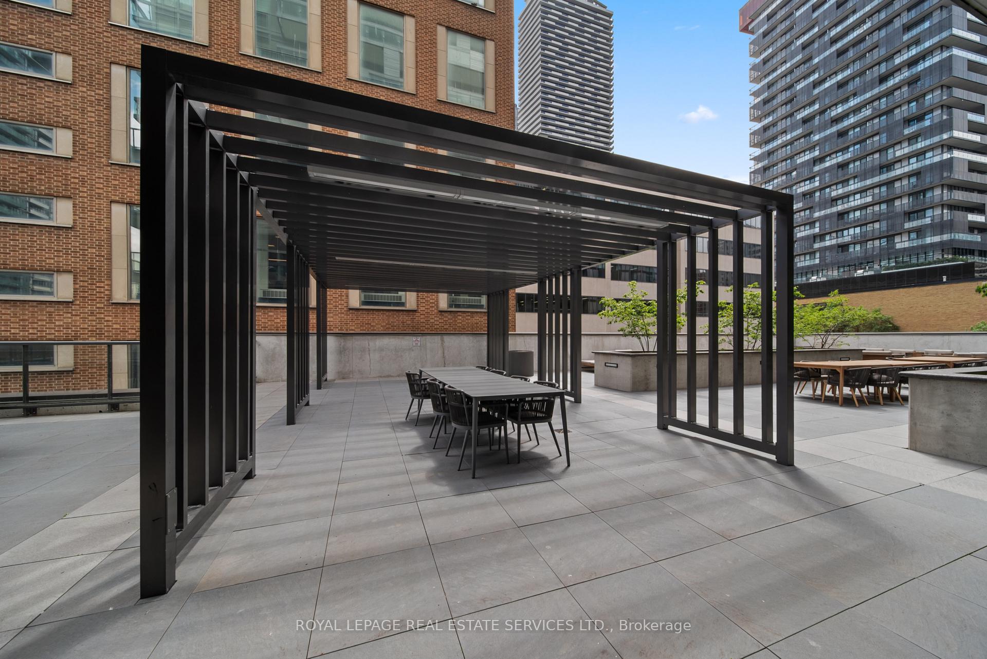 Photo 17 of Unit 4207, 39 Roehampton Avenue, Toronto, Mount Pleasant West — HOMEH