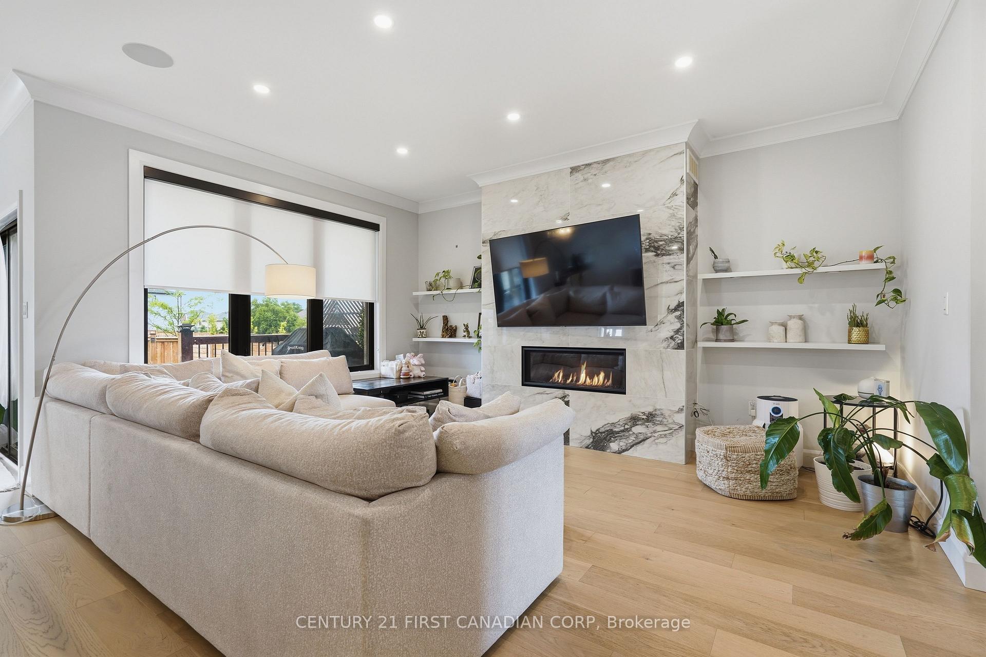 Photo 5 of 3100 Tillmann Road, London, South V — HOMEH
