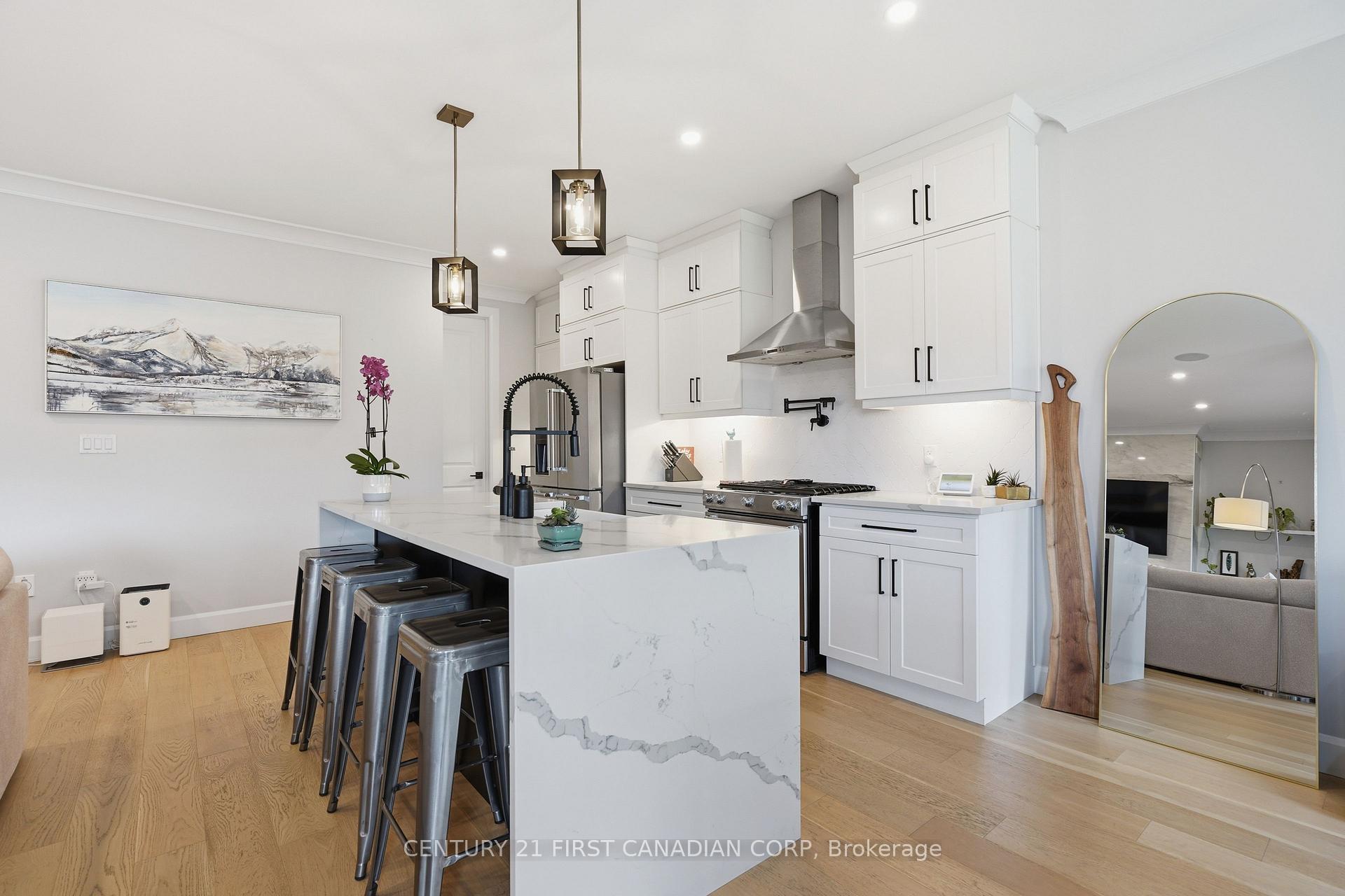 Photo 9 of 3100 Tillmann Road, London, South V — HOMEH