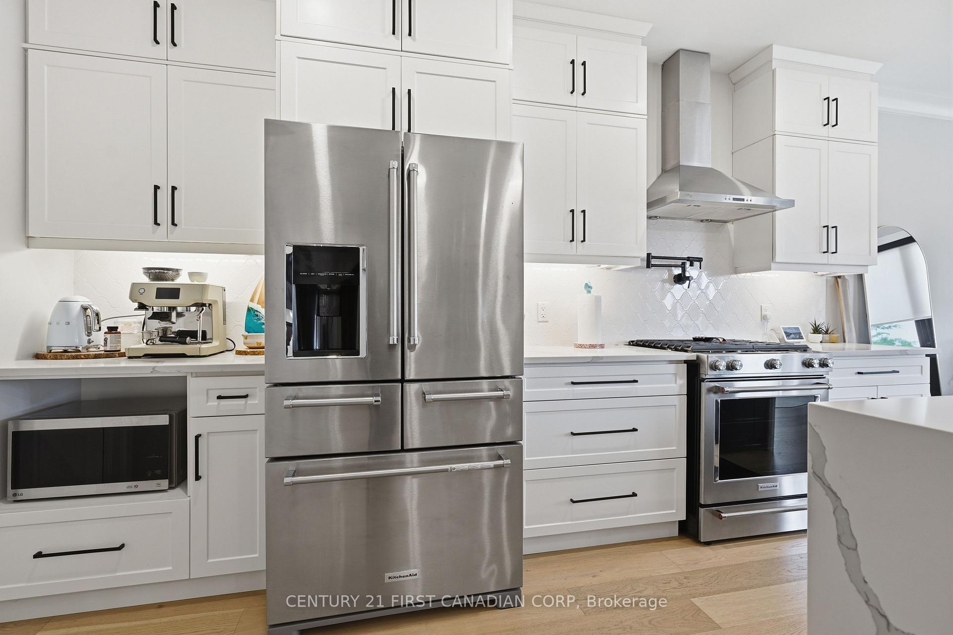 Photo 12 of 3100 Tillmann Road, London, South V — HOMEH