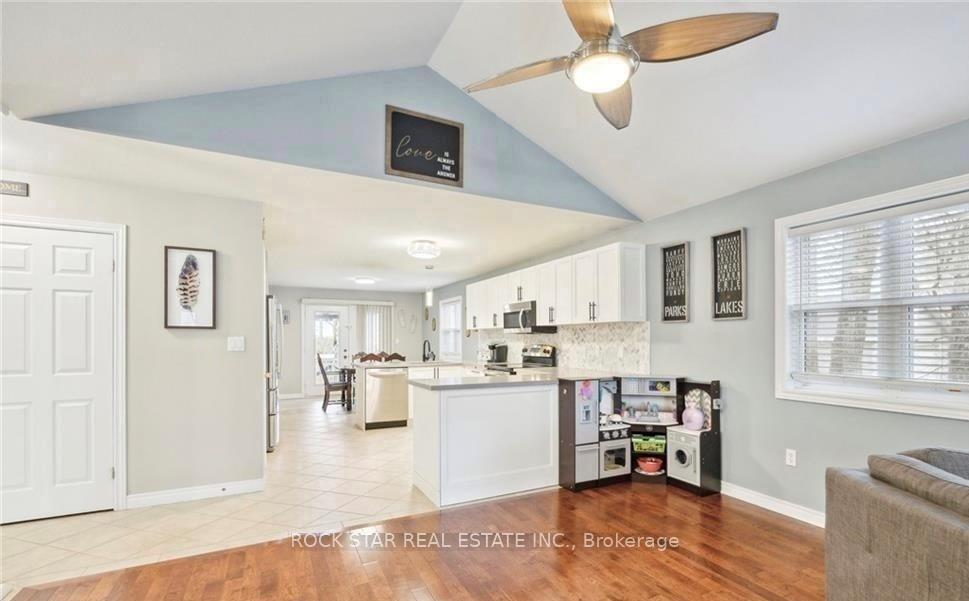 Photo 6 of 996 Beach Boulevard, Hamilton, Hamilton Beach — HOMEH