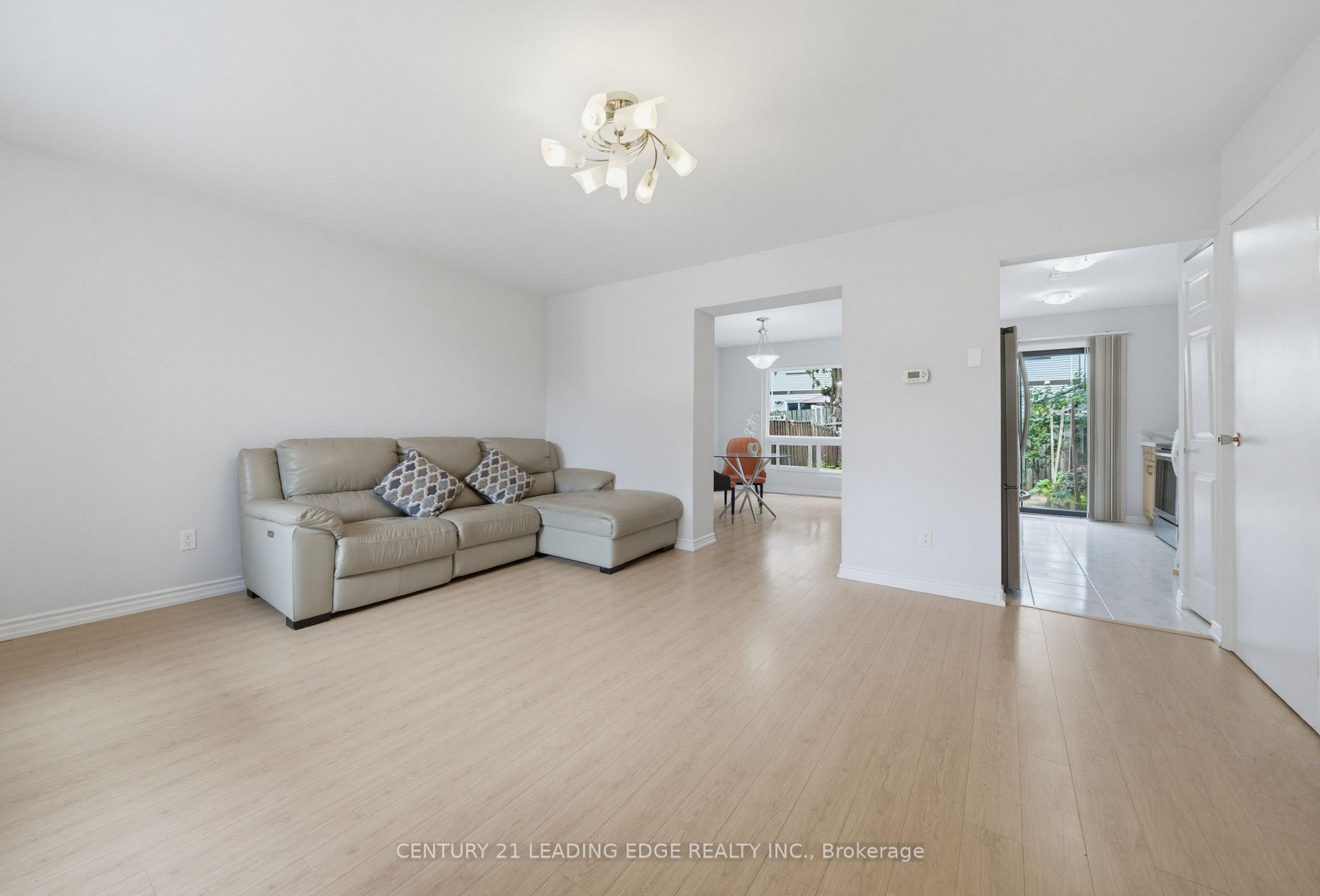 Photo 8 of 109 Phalen Crescent, Scarborough, Milliken — HOMEH