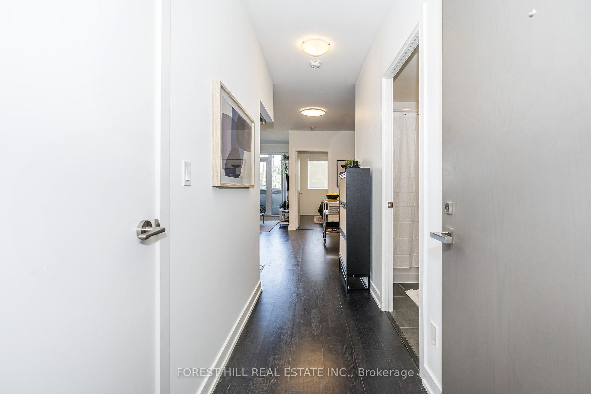 Photo 3 of Unit 202, 501 St Clair Avenue W, Toronto, Casa Loma — HOMEH