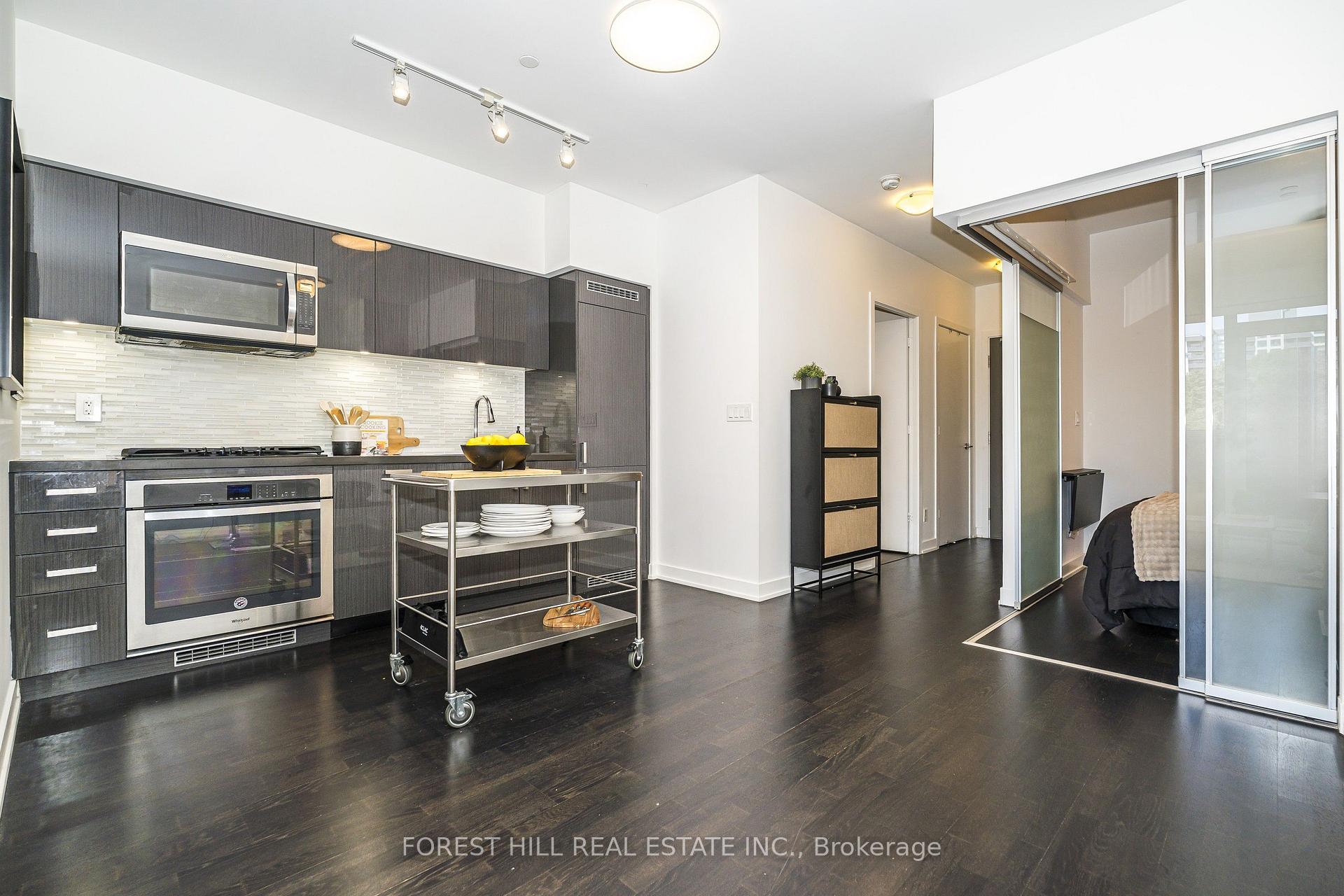Photo 7 of Unit 202, 501 St Clair Avenue W, Toronto, Casa Loma — HOMEH