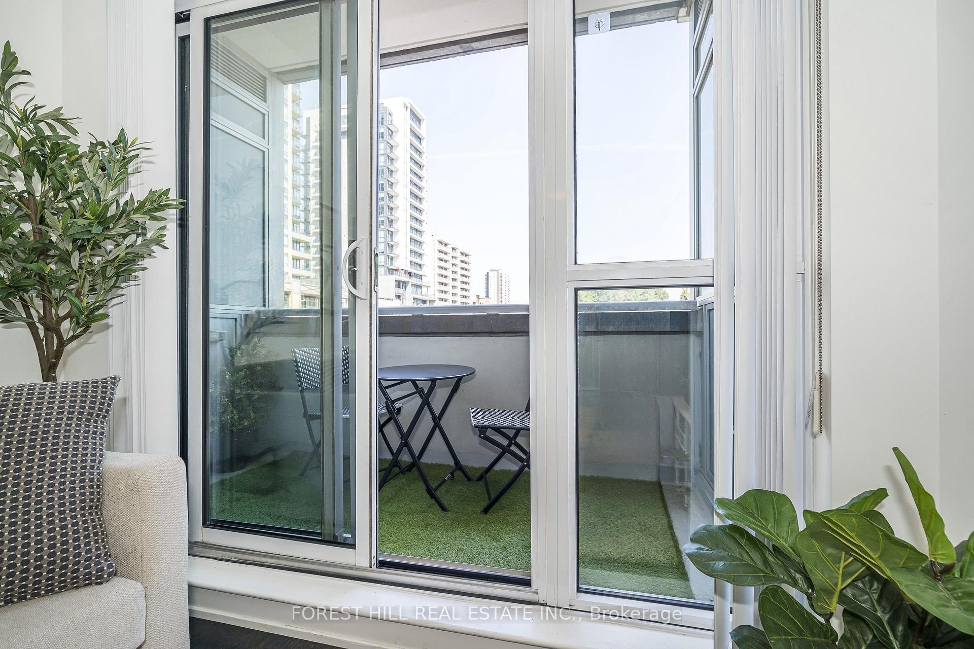 Photo 22 of Unit 202, 501 St Clair Avenue W, Toronto, Casa Loma — HOMEH