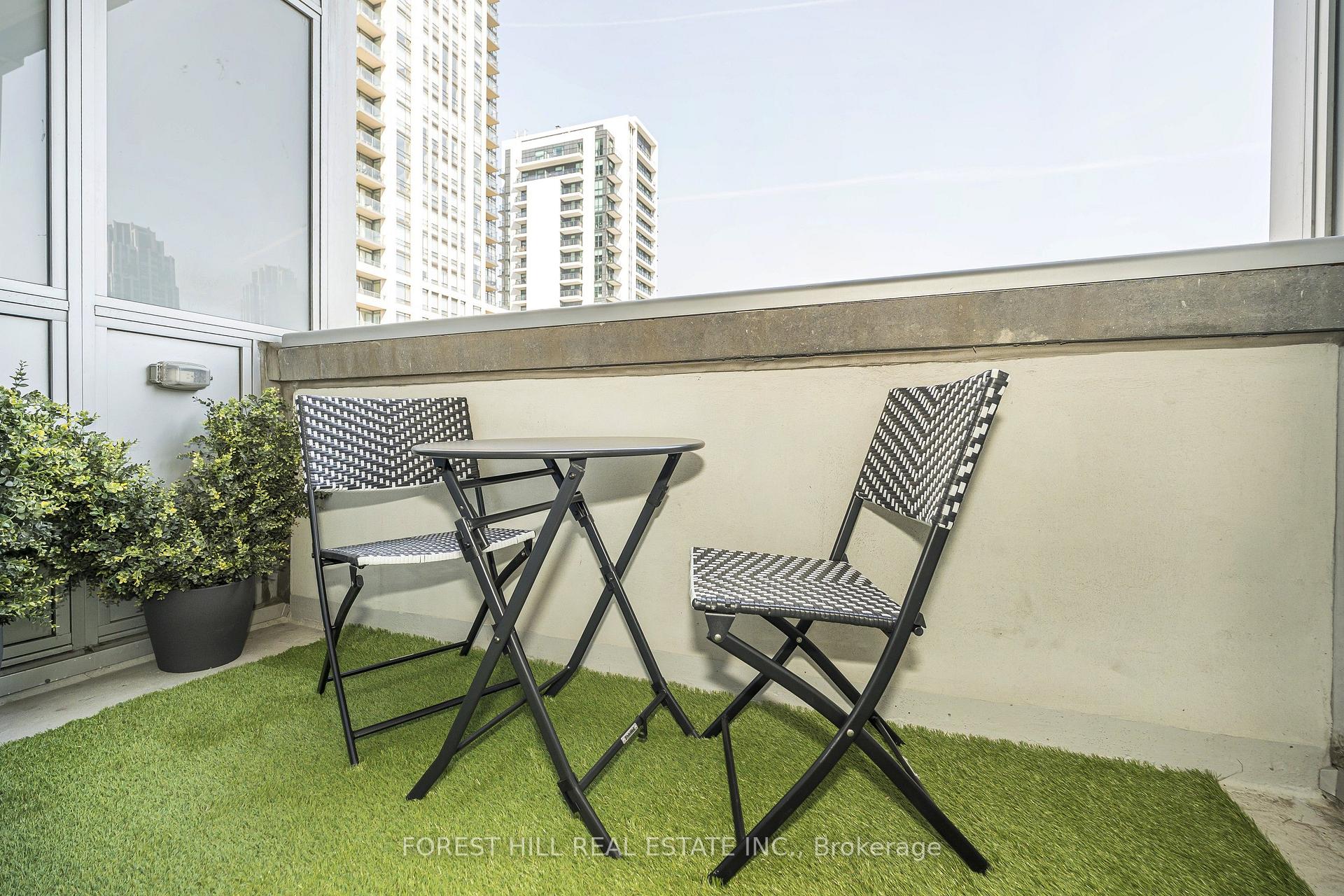 Photo 23 of Unit 202, 501 St Clair Avenue W, Toronto, Casa Loma — HOMEH