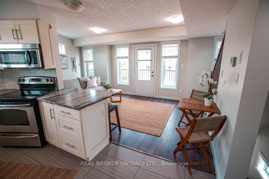 Photo 9 of Unit B, 489 East Avenue, Kitchener, King East — HOMEH