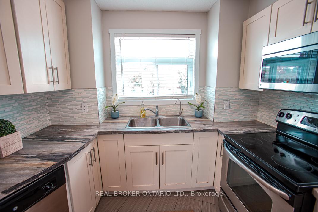 Photo 13 of Unit B, 489 East Avenue, Kitchener, King East — HOMEH