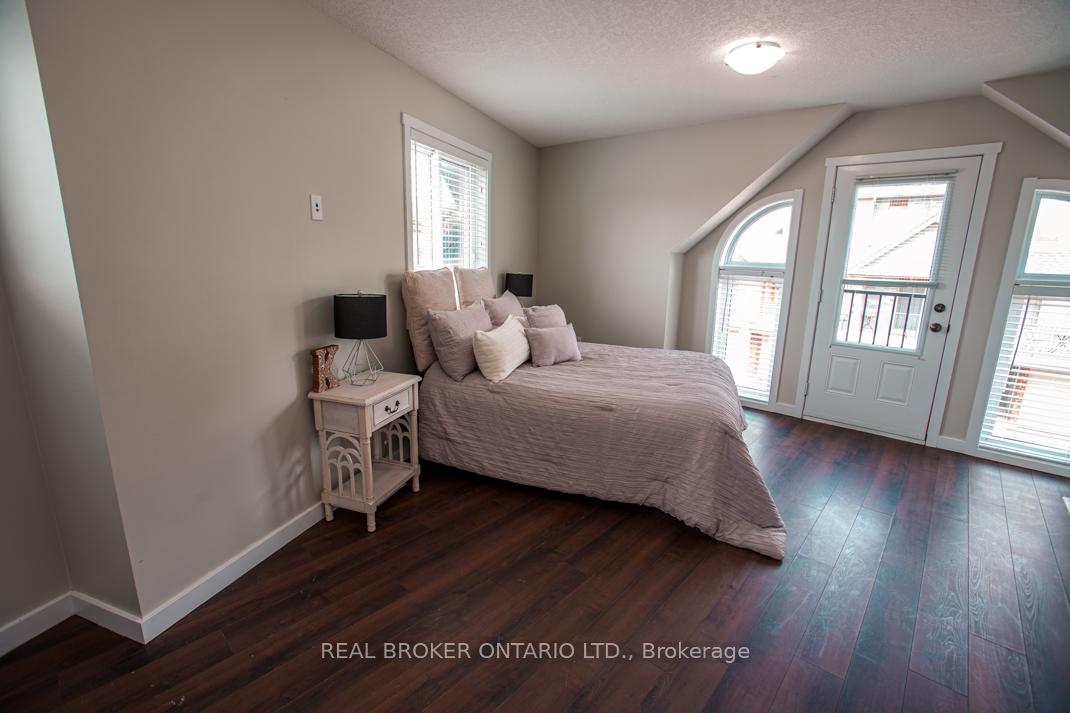 Photo 38 of Unit B, 489 East Avenue, Kitchener, King East — HOMEH