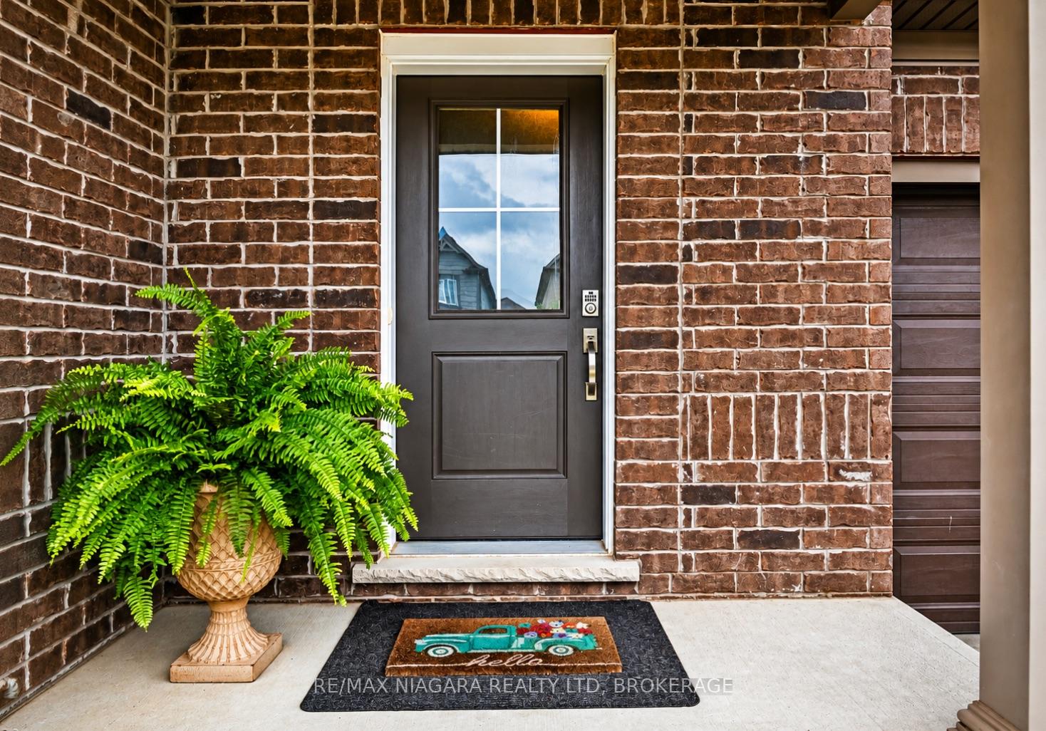 Photo 4 of 159 Heron Street, Welland, Coyle Creek — HOMEH