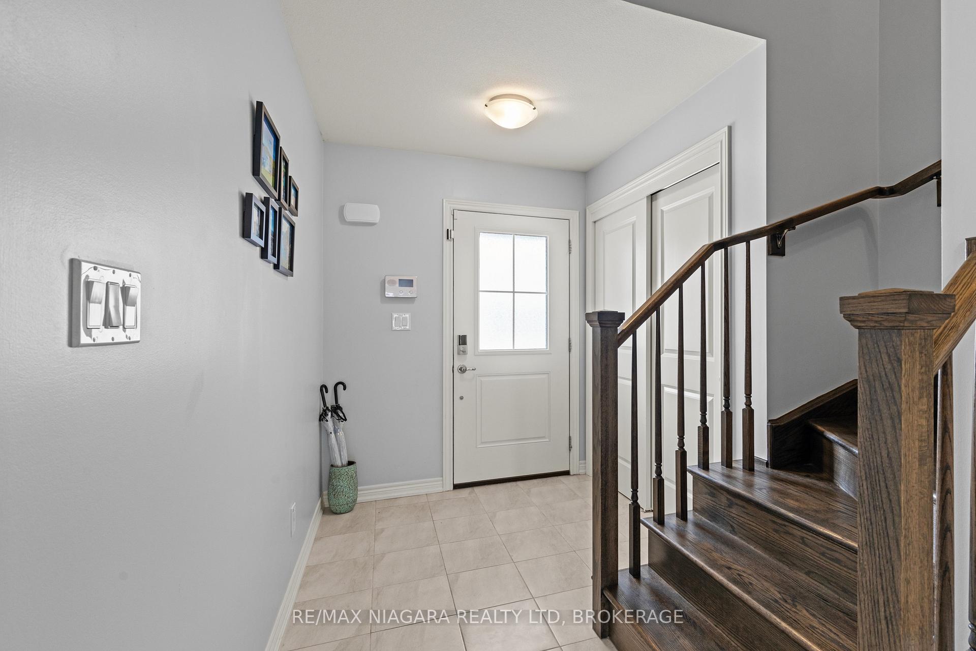 Photo 14 of 159 Heron Street, Welland, Coyle Creek — HOMEH