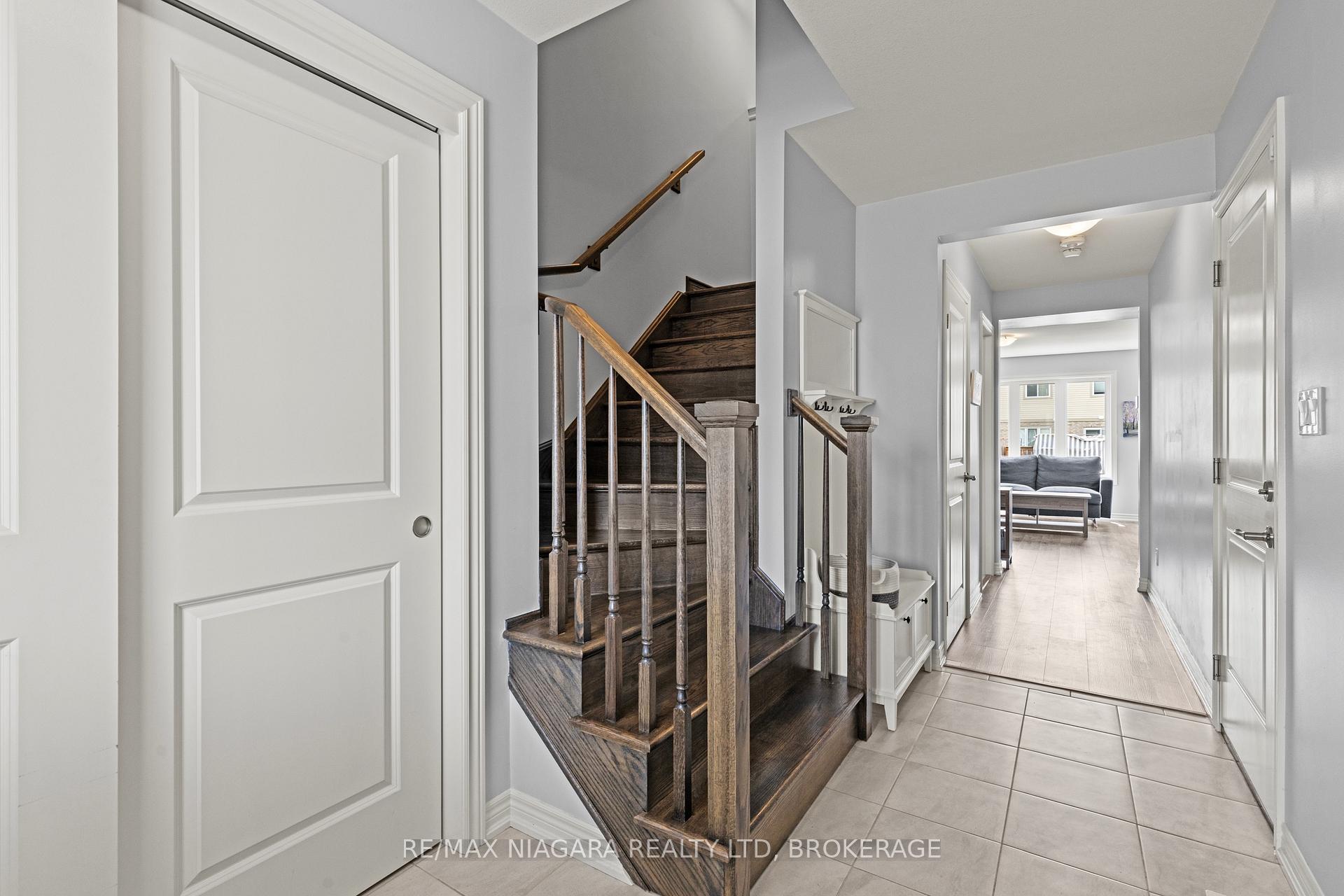 Photo 15 of 159 Heron Street, Welland, Coyle Creek — HOMEH