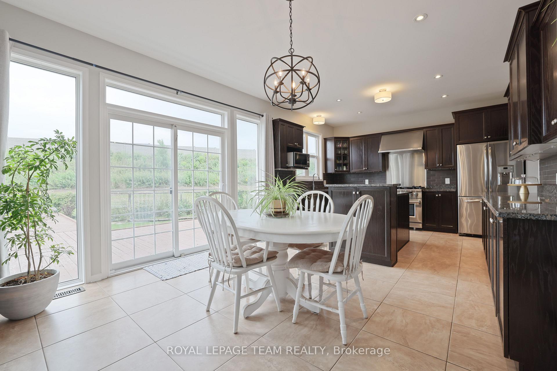 Photo 12 of 622 Anjana Circle, Ottawa, Barrhaven - Cedargrove/Fraserdale — HOMEH
