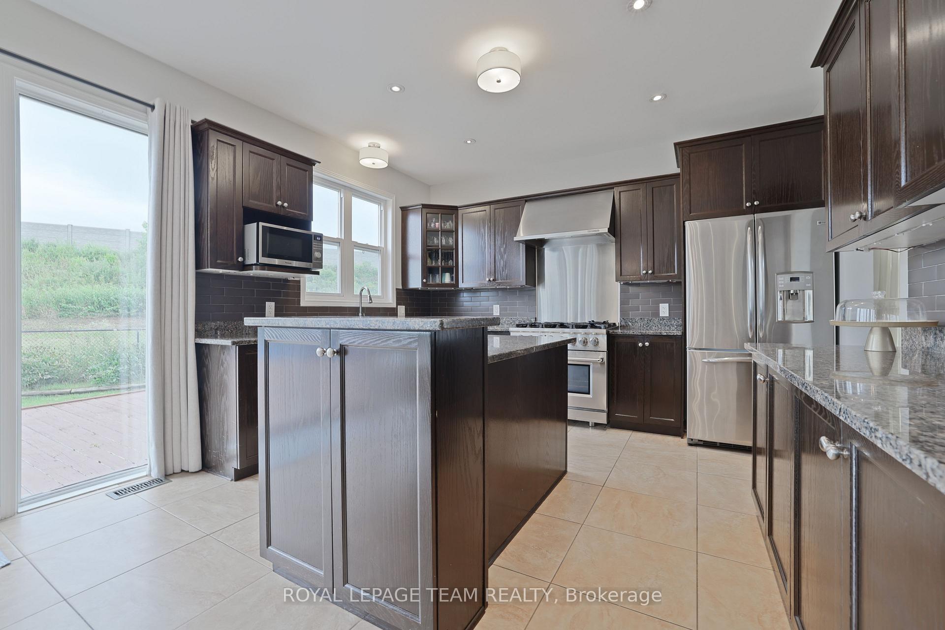 Photo 15 of 622 Anjana Circle, Ottawa, Barrhaven - Cedargrove/Fraserdale — HOMEH