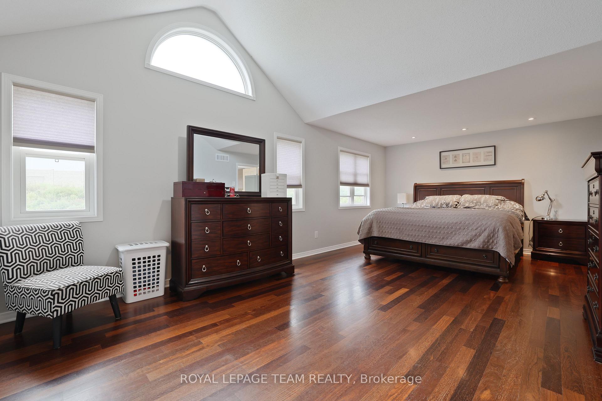 Photo 23 of 622 Anjana Circle, Ottawa, Barrhaven - Cedargrove/Fraserdale — HOMEH