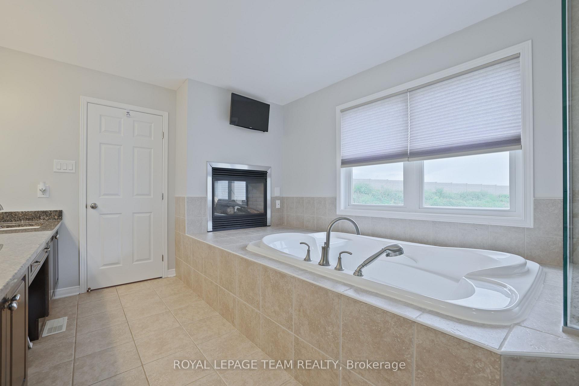 Photo 27 of 622 Anjana Circle, Ottawa, Barrhaven - Cedargrove/Fraserdale — HOMEH