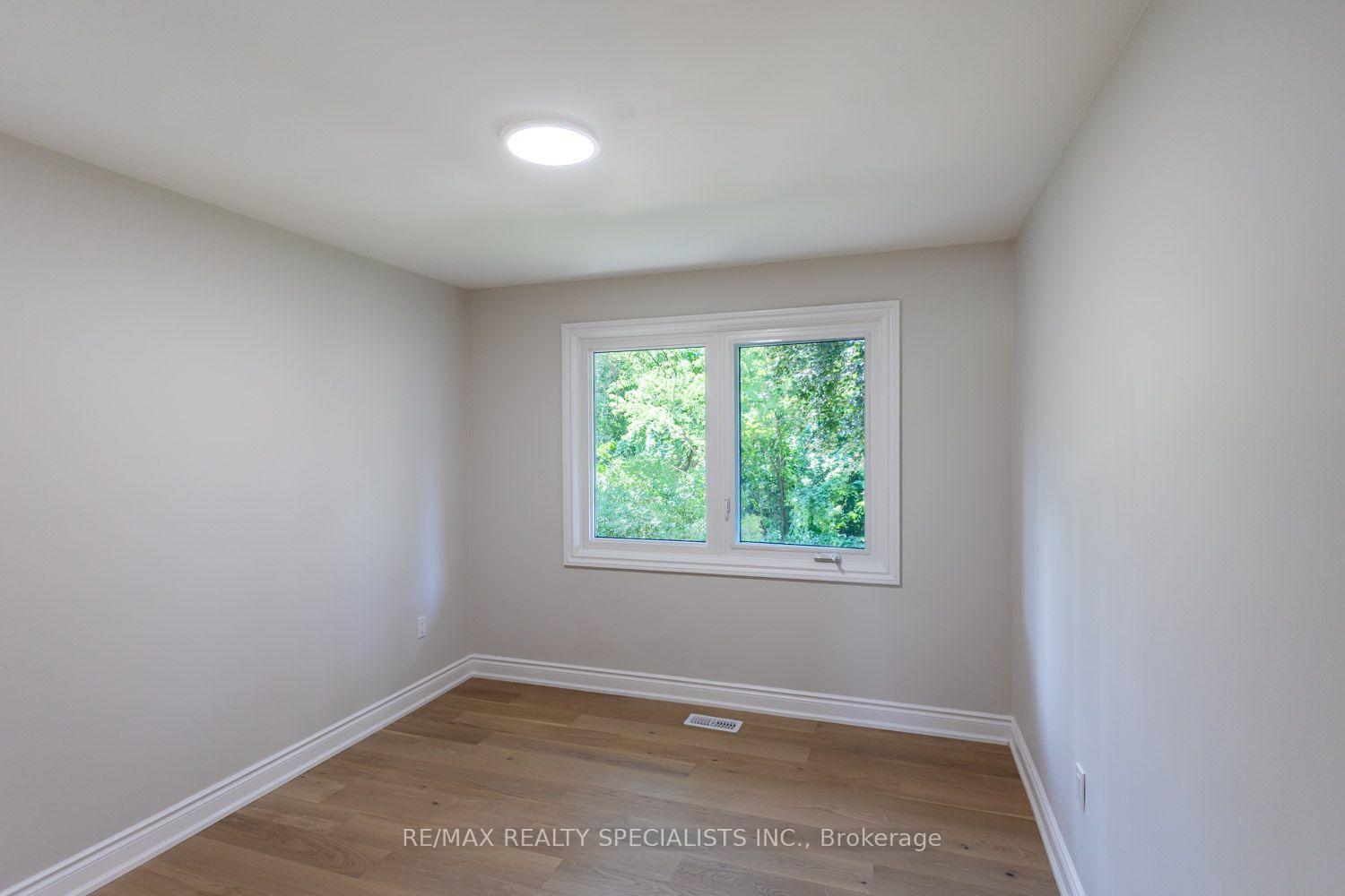 Photo 25 of 22 Heathview Avenue, North York, Bayview Village — HOMEH