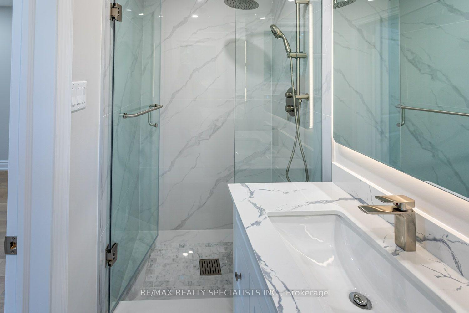 Photo 41 of 22 Heathview Avenue, North York, Bayview Village — HOMEH