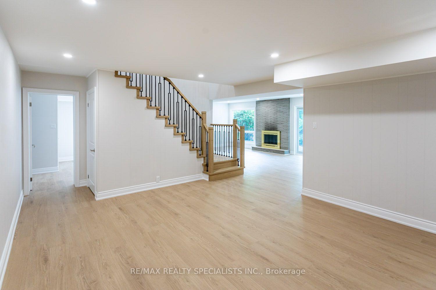 Photo 47 of 22 Heathview Avenue, North York, Bayview Village — HOMEH