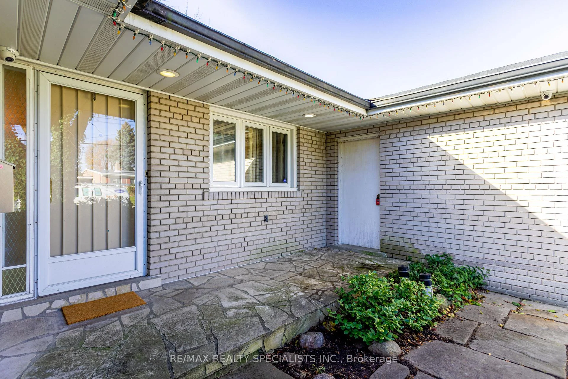 Photo 6 of 22 Heathview Avenue, North York, Bayview Village — HOMEH