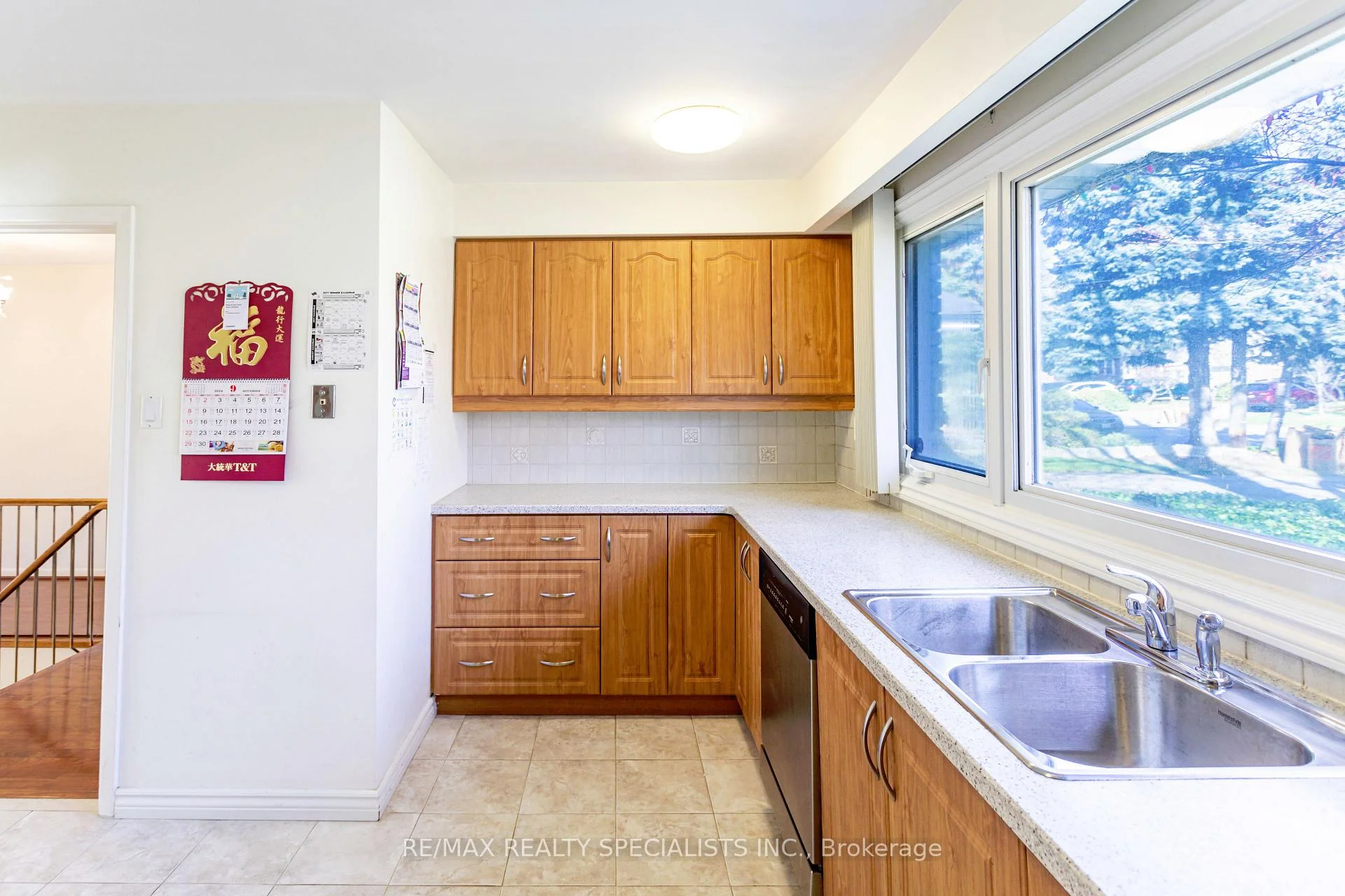 Photo 30 of 22 Heathview Avenue, North York, Bayview Village — HOMEH