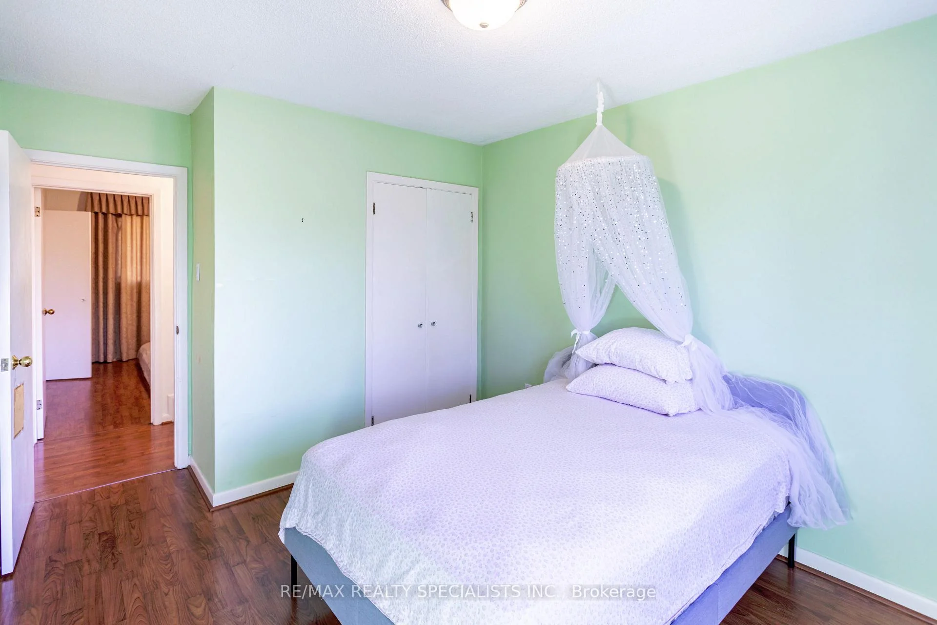 Photo 38 of 22 Heathview Avenue, North York, Bayview Village — HOMEH