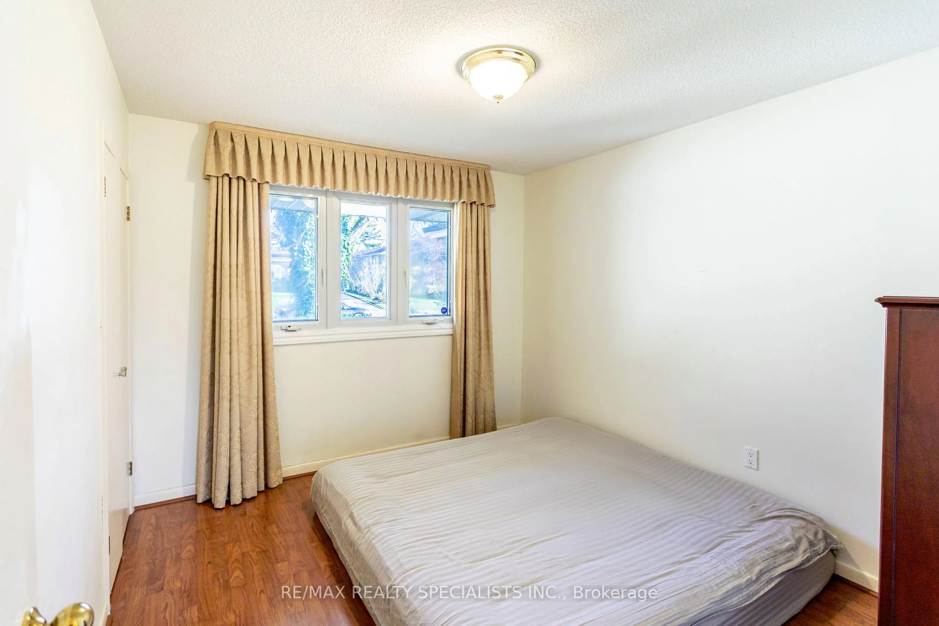 Photo 40 of 22 Heathview Avenue, North York, Bayview Village — HOMEH