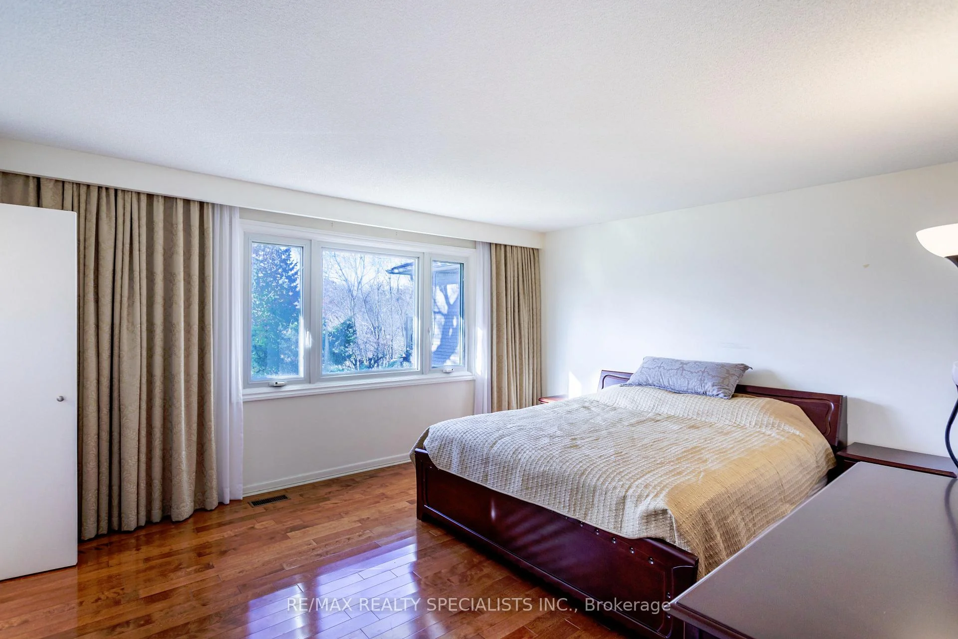 Photo 48 of 22 Heathview Avenue, North York, Bayview Village — HOMEH