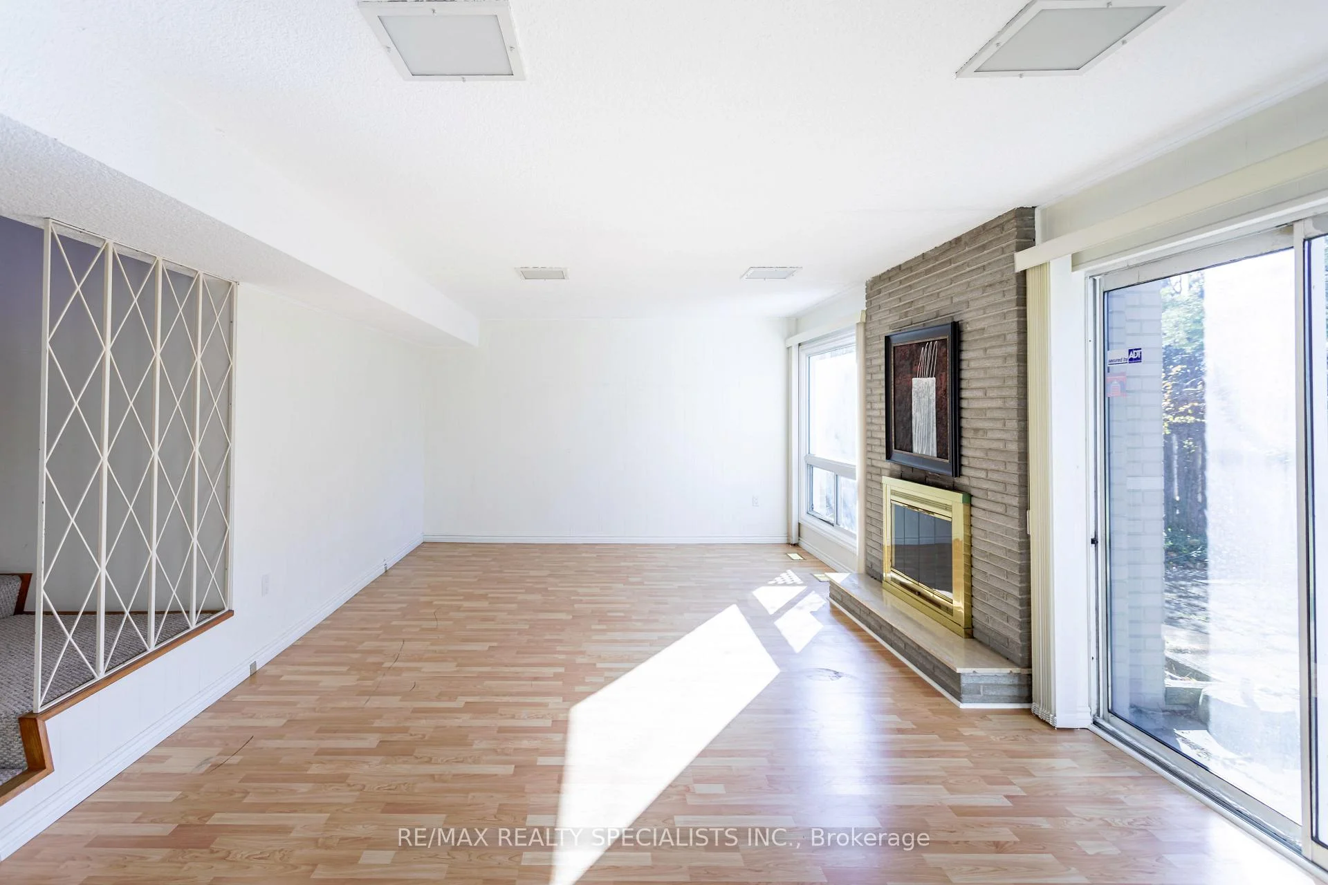Photo 66 of 22 Heathview Avenue, North York, Bayview Village — HOMEH