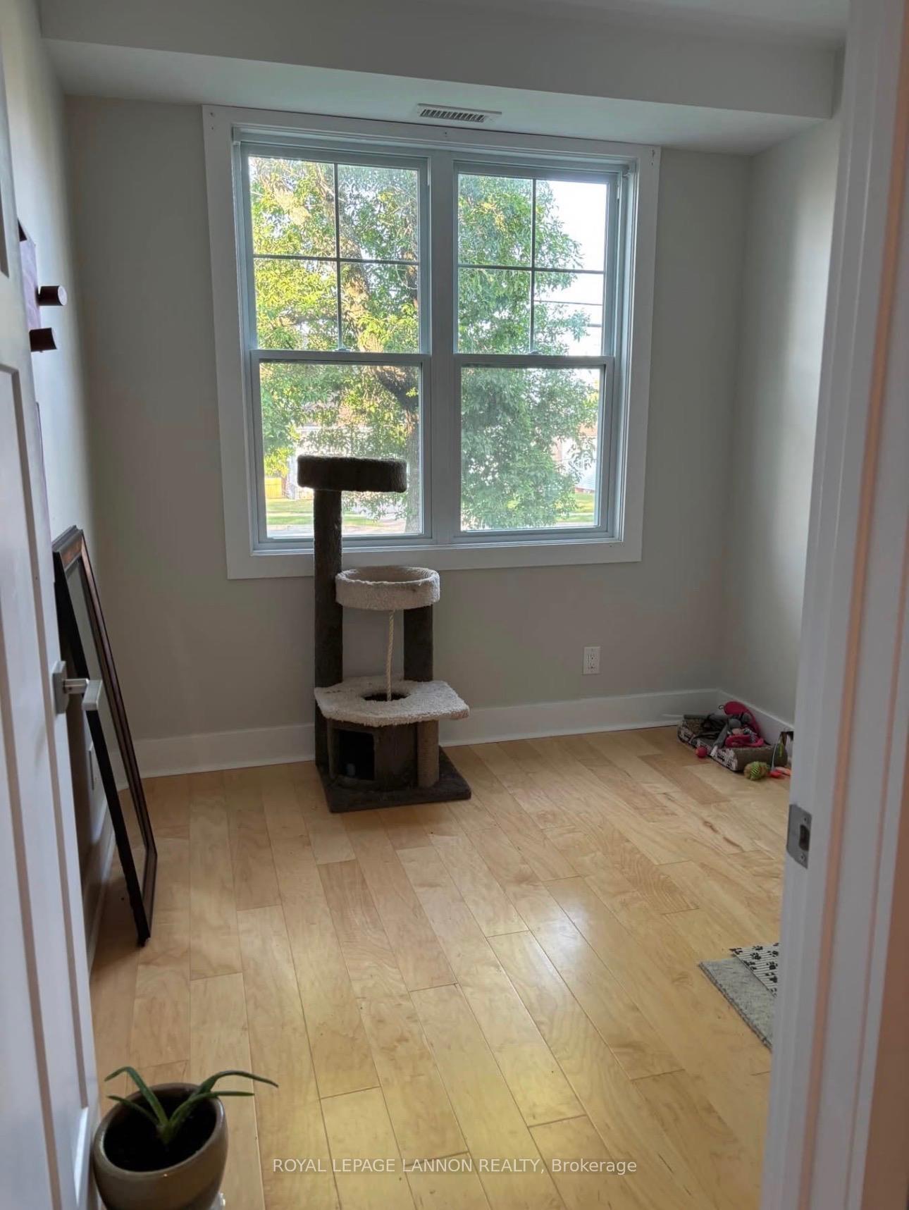 Photo 18 of Unit 103, 443 Van Norman Street, Thunder Bay, College Heights — HOMEH