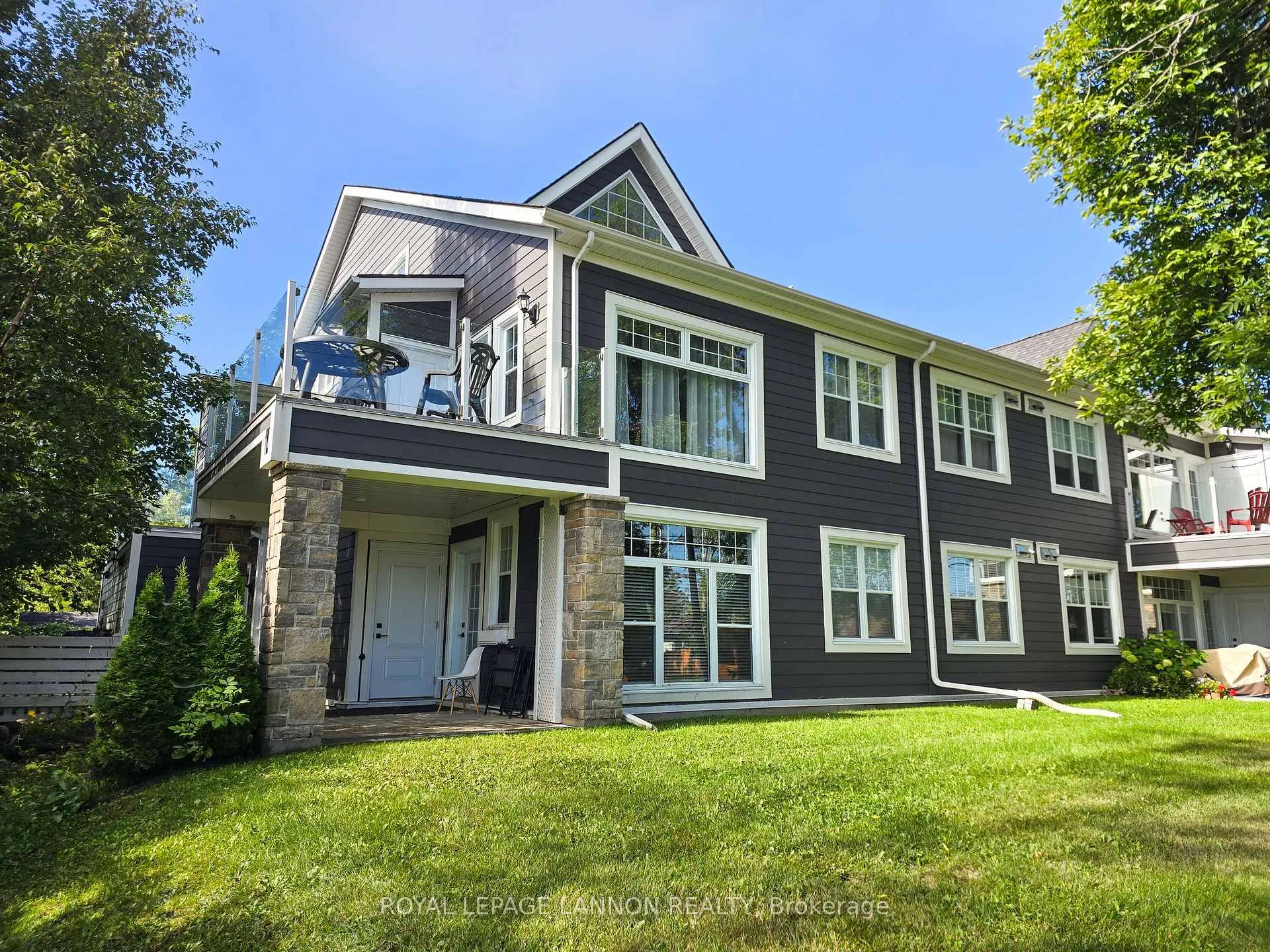 Photo 5 of Unit 103, 443 Van Norman Street, Thunder Bay, College Heights — HOMEH