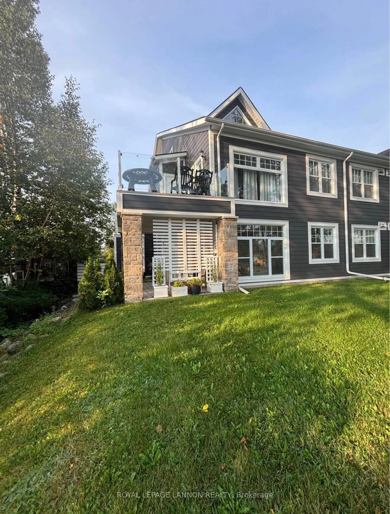 Photo 2 of Unit 103, 443 Van Norman Street, Thunder Bay, College Heights — HOMEH