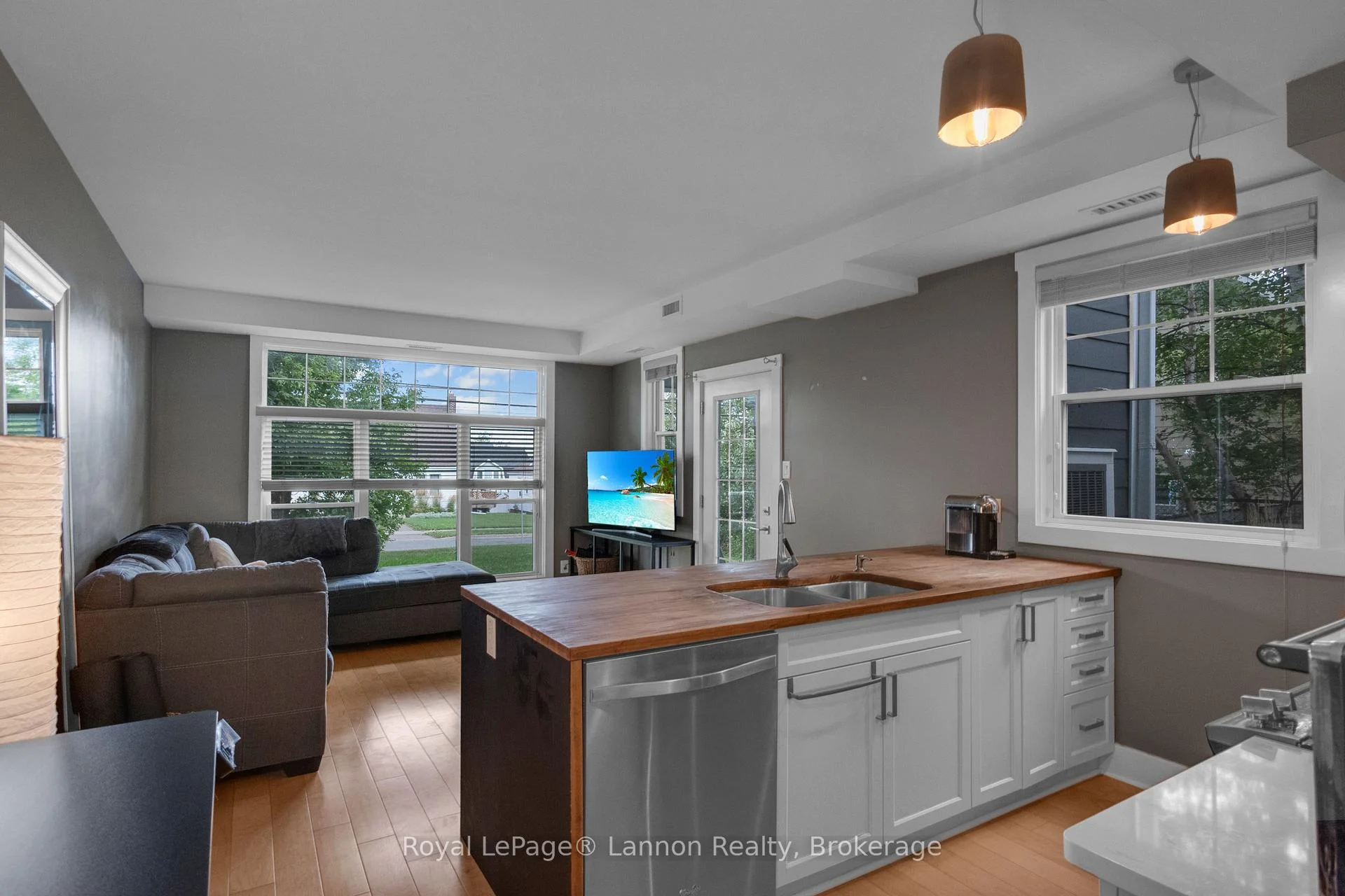 Photo 21 of Unit 103, 443 Van Norman Street, Thunder Bay, College Heights — HOMEH
