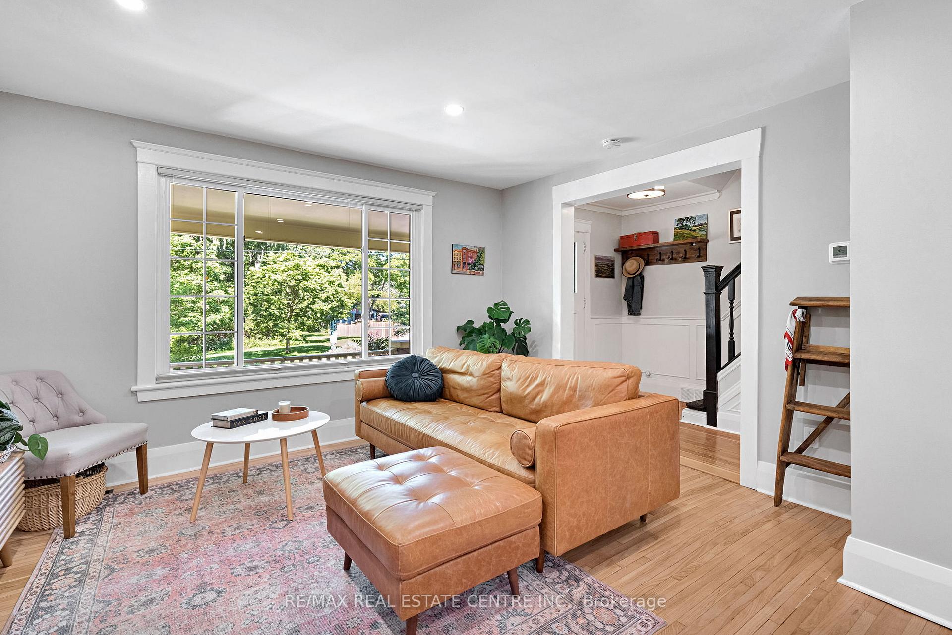 Photo 11 of 18 McAlpine Avenue, London, South E — HOMEH