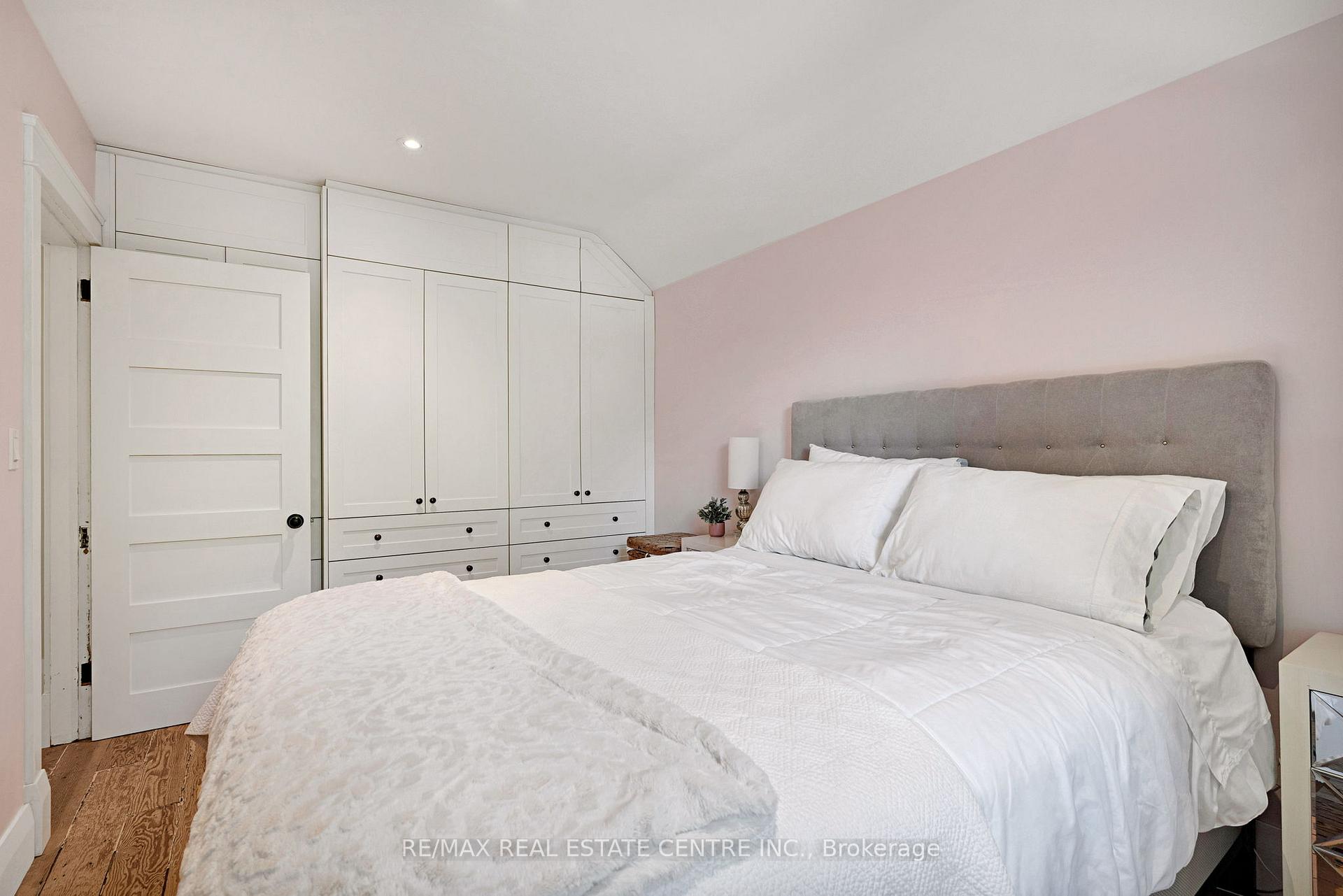 Photo 22 of 18 McAlpine Avenue, London, South E — HOMEH