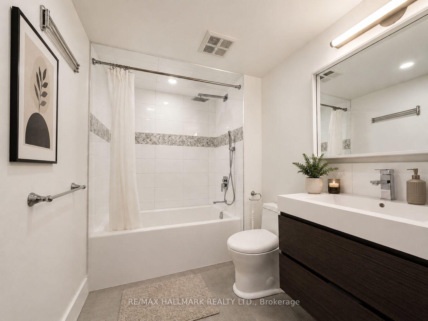 Photo 27 of Unit 805, 95 Lombard Street, Toronto, Church-Yonge Corridor — HOMEH