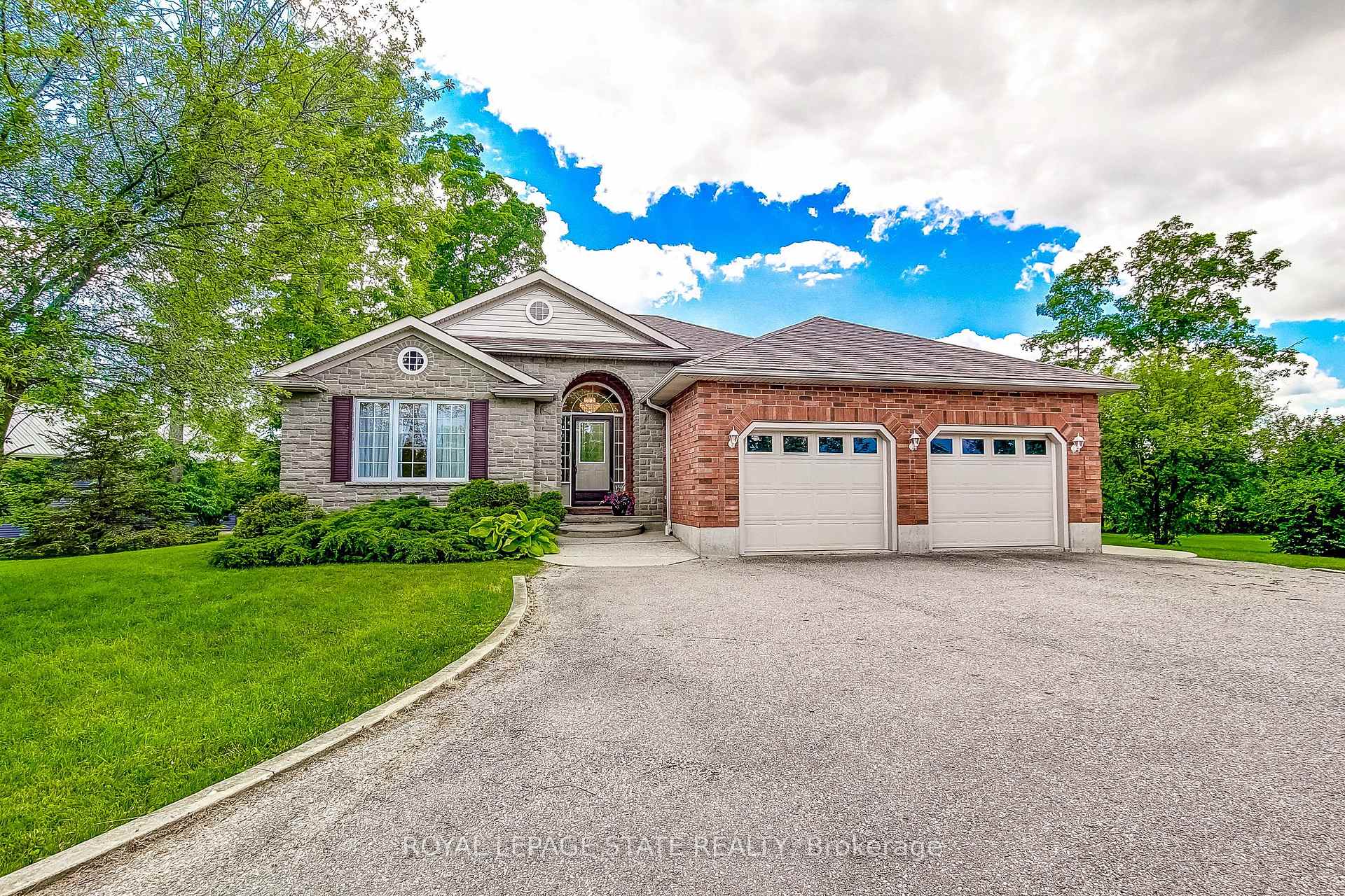 Photo 3 of 25 Bates Lane, Haldimand, Dunnville — HOMEH