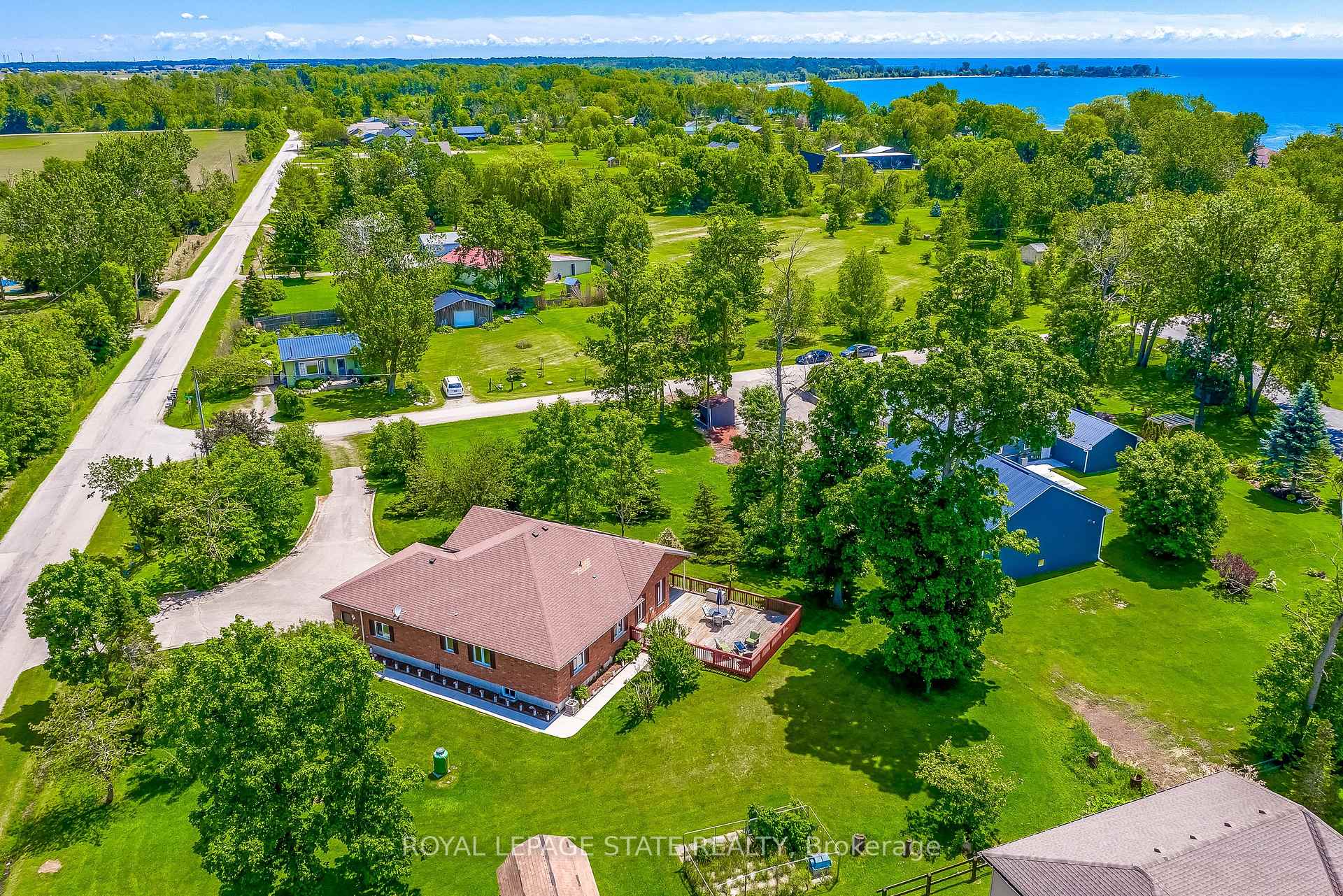 Photo 35 of 25 Bates Lane, Haldimand, Dunnville — HOMEH