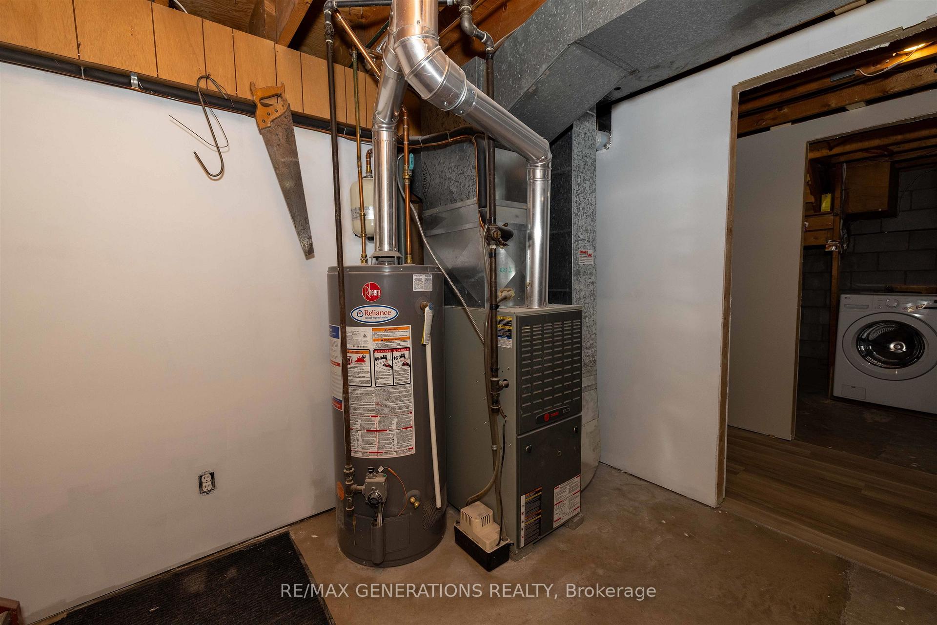 Photo 23 of 115 Mary Street E, Thunder Bay, Westfort — HOMEH