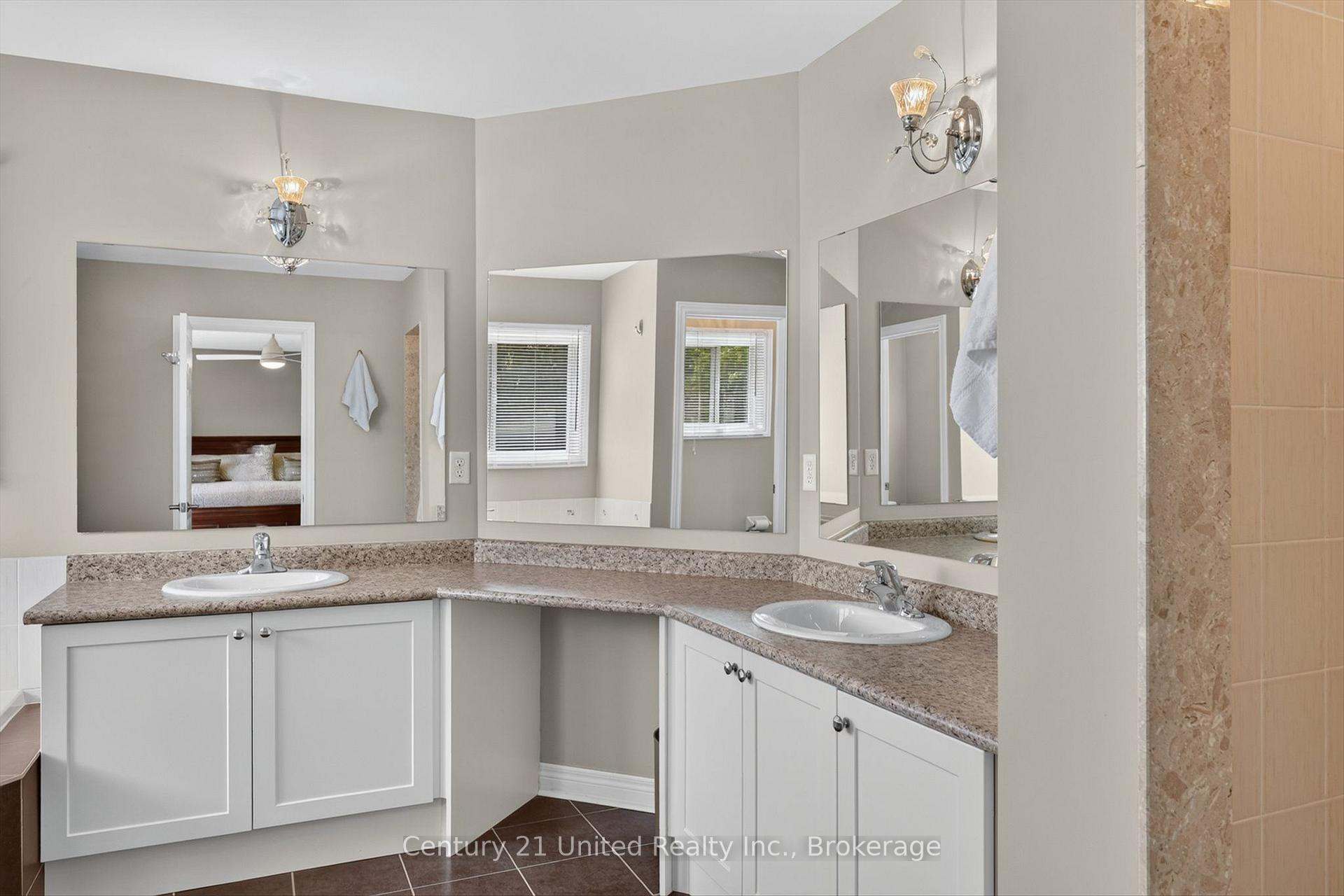 Photo 24 of 1184 Scollard Drive, Peterborough, Ashburnham Ward 4 — HOMEH