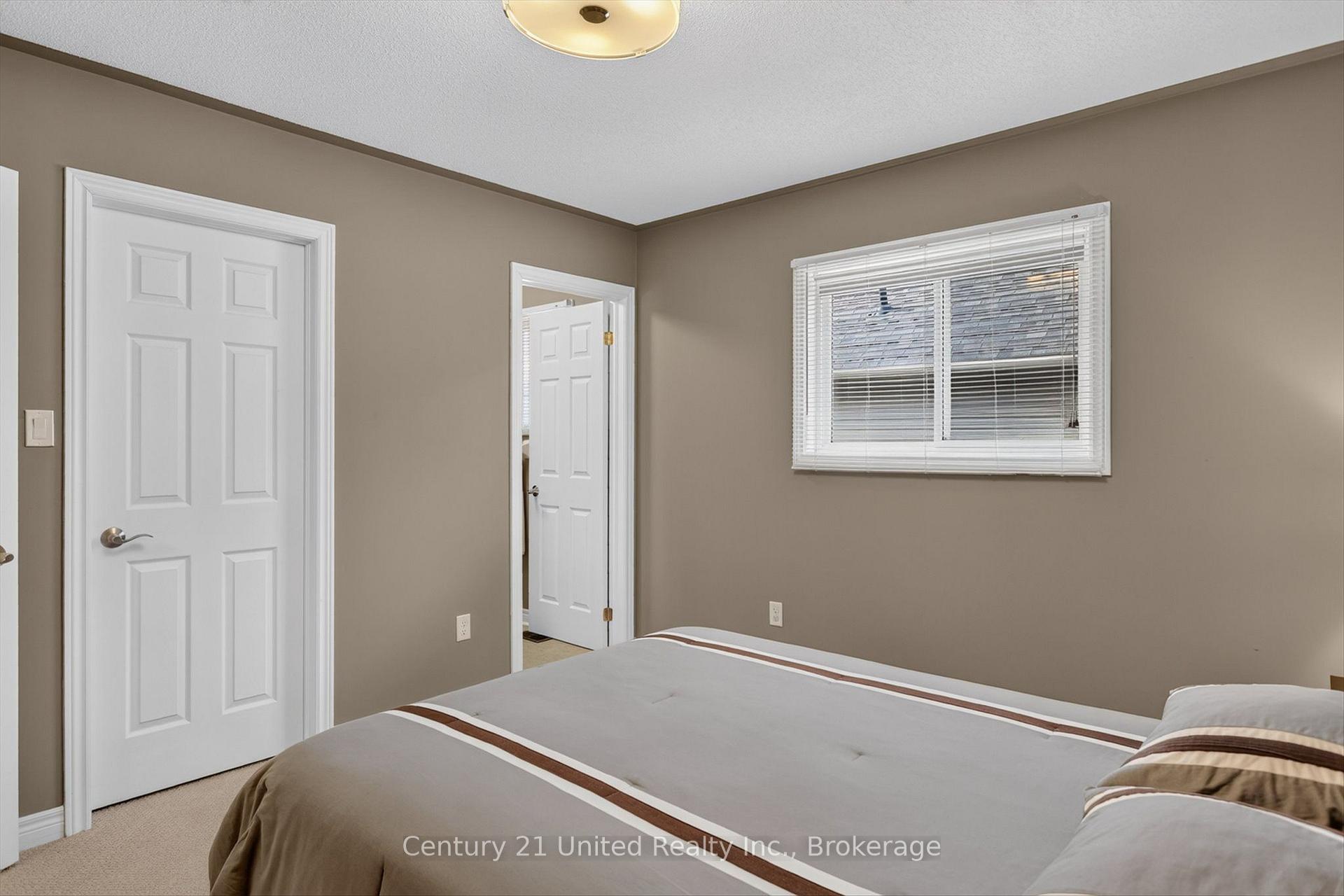 Photo 30 of 1184 Scollard Drive, Peterborough, Ashburnham Ward 4 — HOMEH