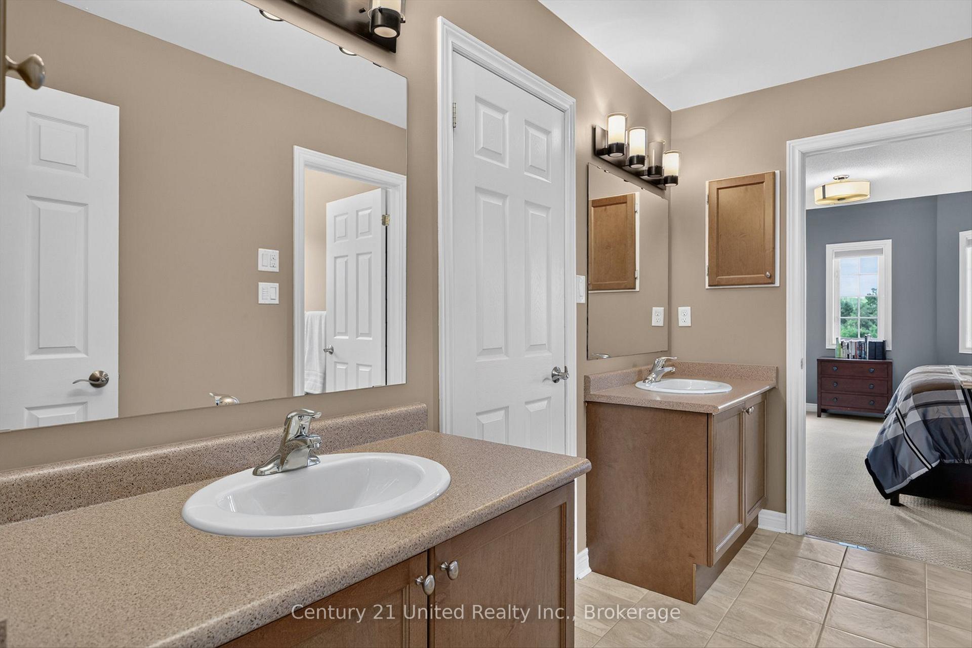 Photo 34 of 1184 Scollard Drive, Peterborough, Ashburnham Ward 4 — HOMEH