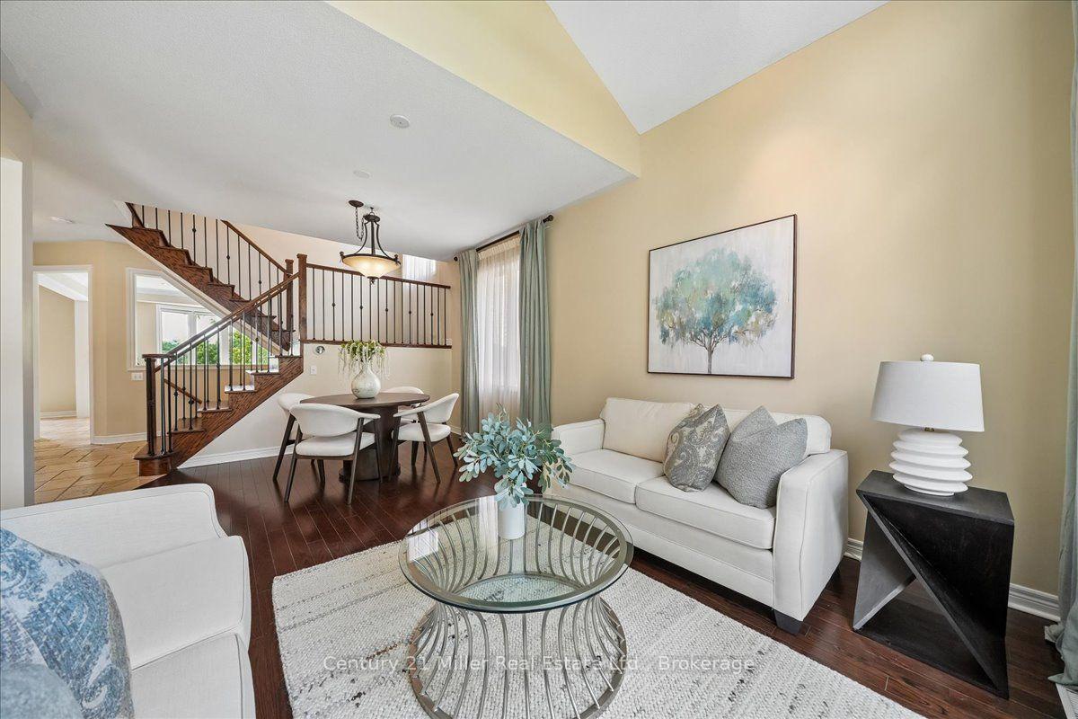 Photo 6 of 2350 Valleyridge Drive, Oakville, Bronte Creek — HOMEH