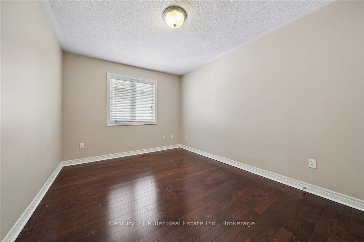 Photo 19 of 2350 Valleyridge Drive, Oakville, Bronte Creek — HOMEH