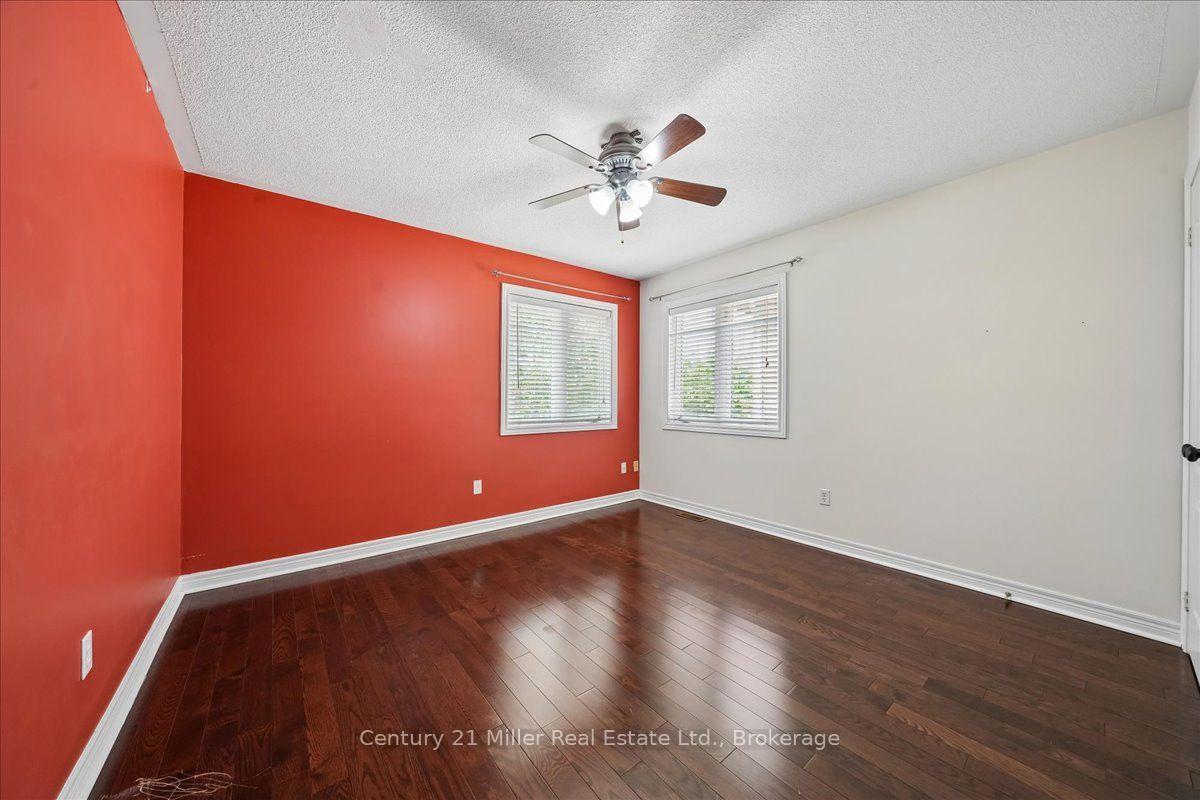 Photo 20 of 2350 Valleyridge Drive, Oakville, Bronte Creek — HOMEH