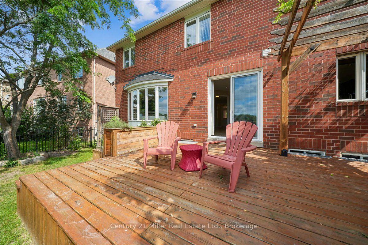 Photo 25 of 2350 Valleyridge Drive, Oakville, Bronte Creek — HOMEH