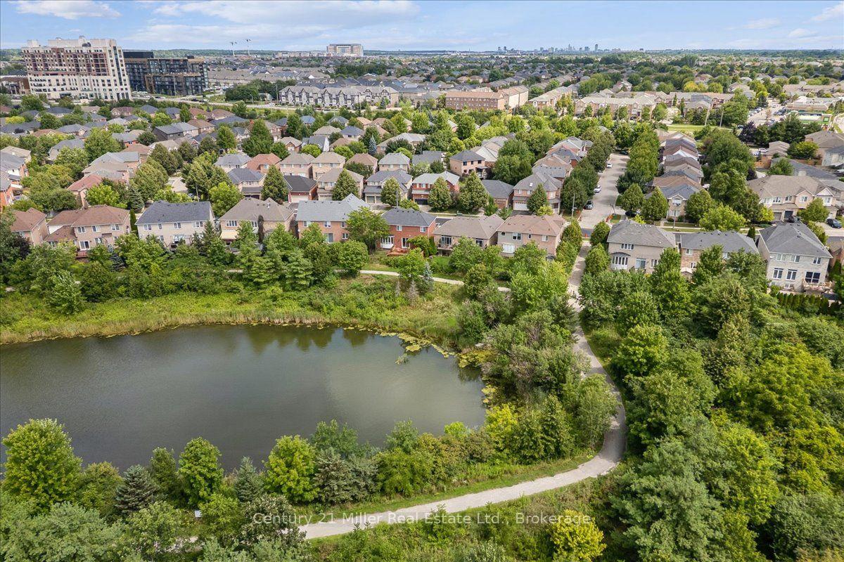 Photo 30 of 2350 Valleyridge Drive, Oakville, Bronte Creek — HOMEH